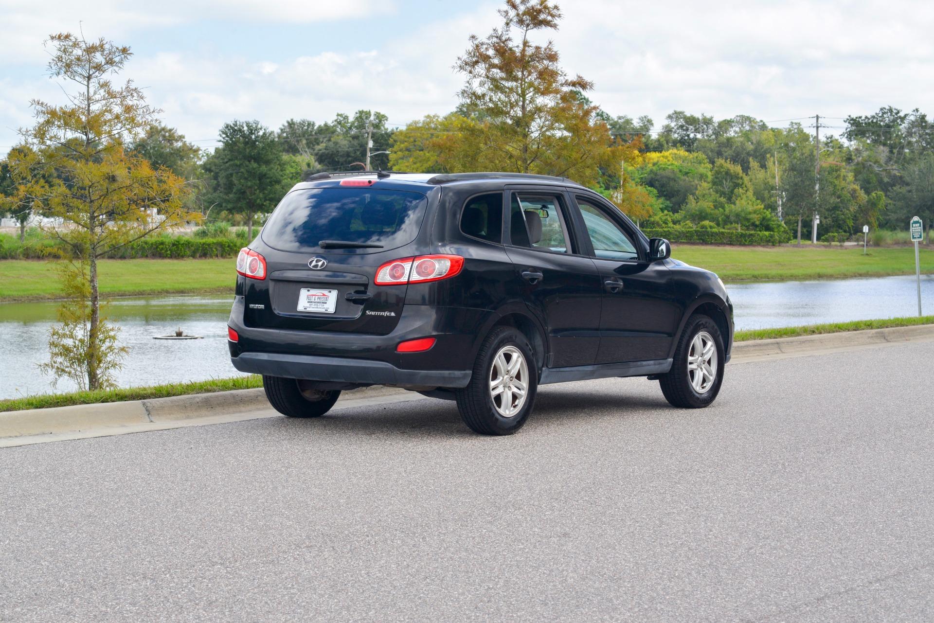 2011 Hyundai Santa Fe 5