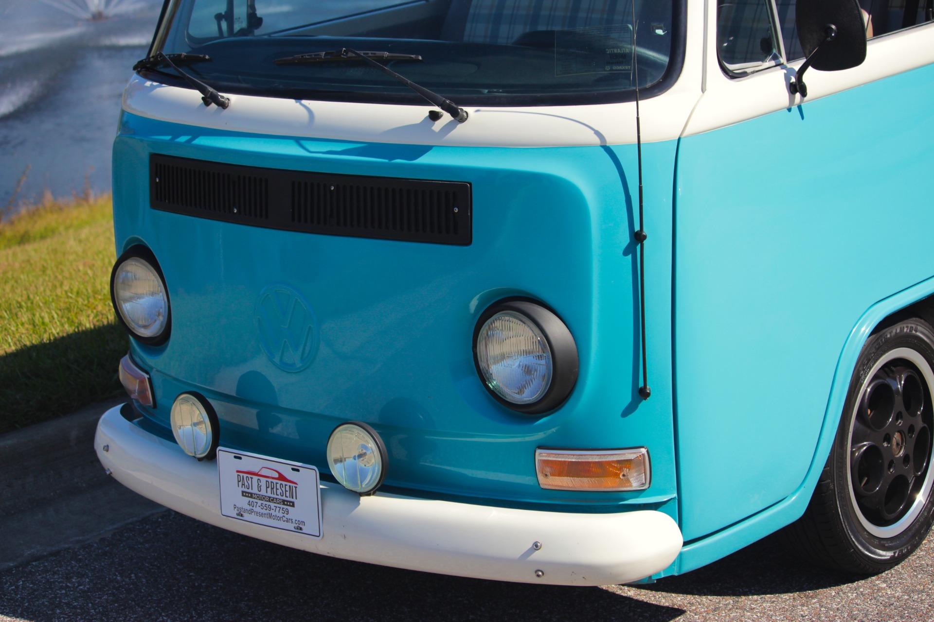 1992 Volkswagen Bus 22