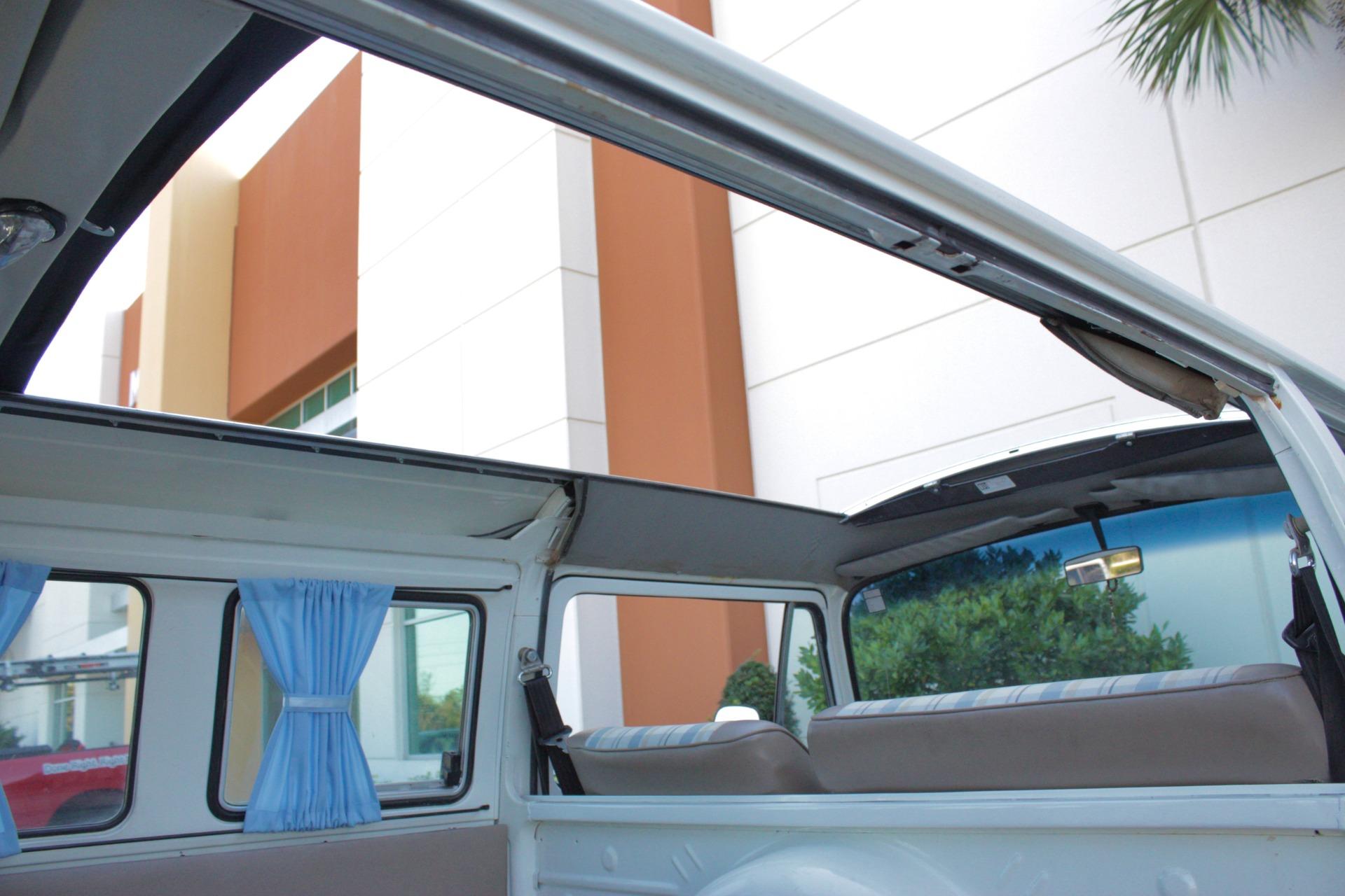 1992 Volkswagen Bus 72