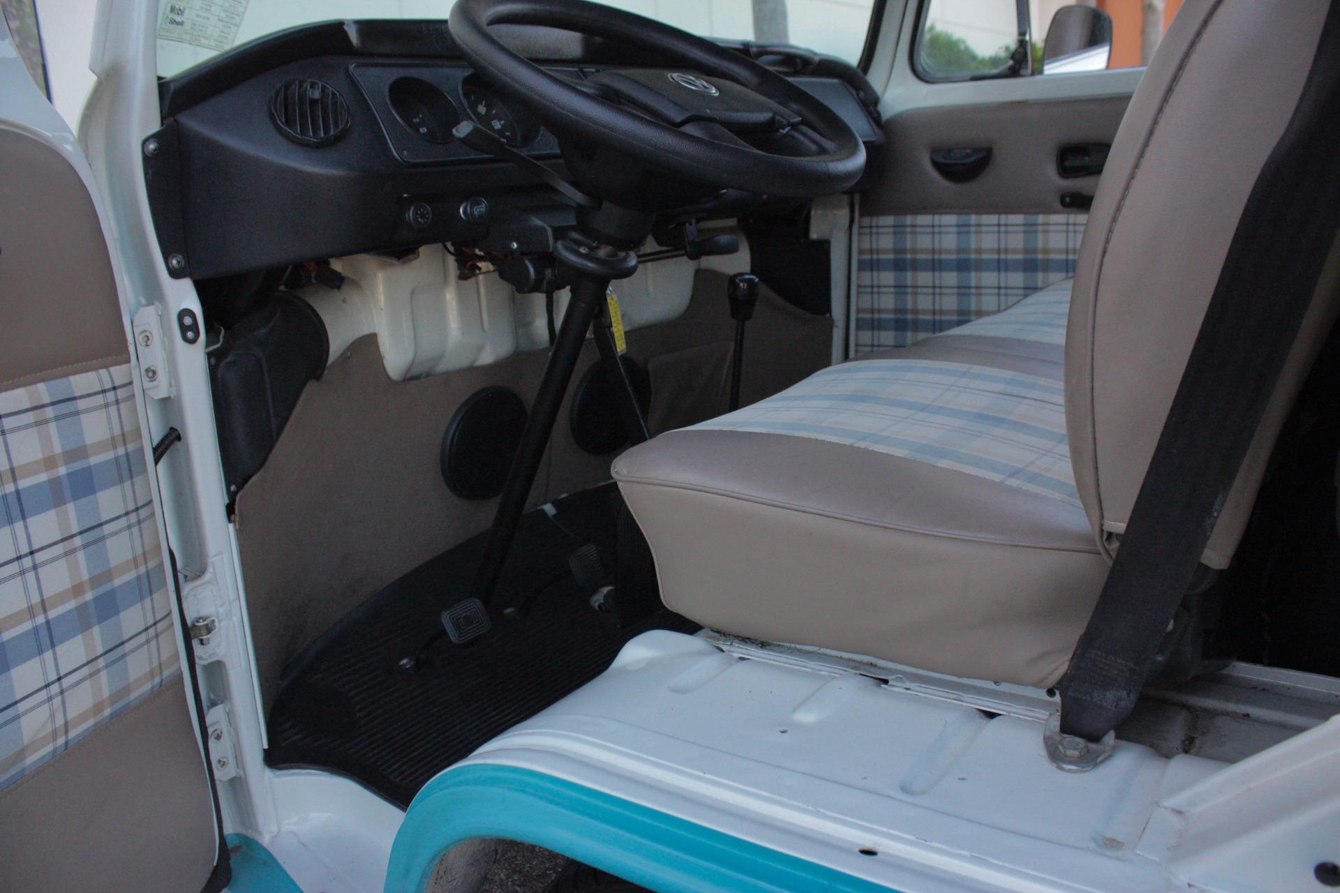 1992 Volkswagen Bus 49