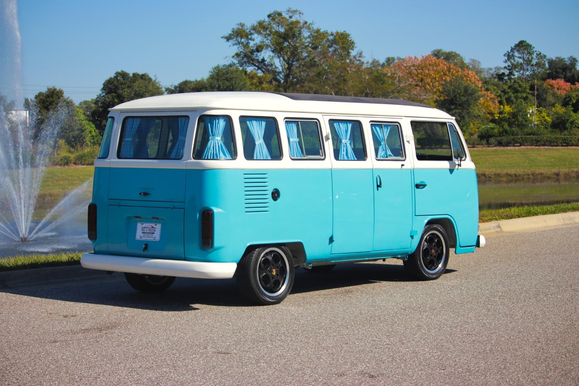 1992 Volkswagen Bus 5