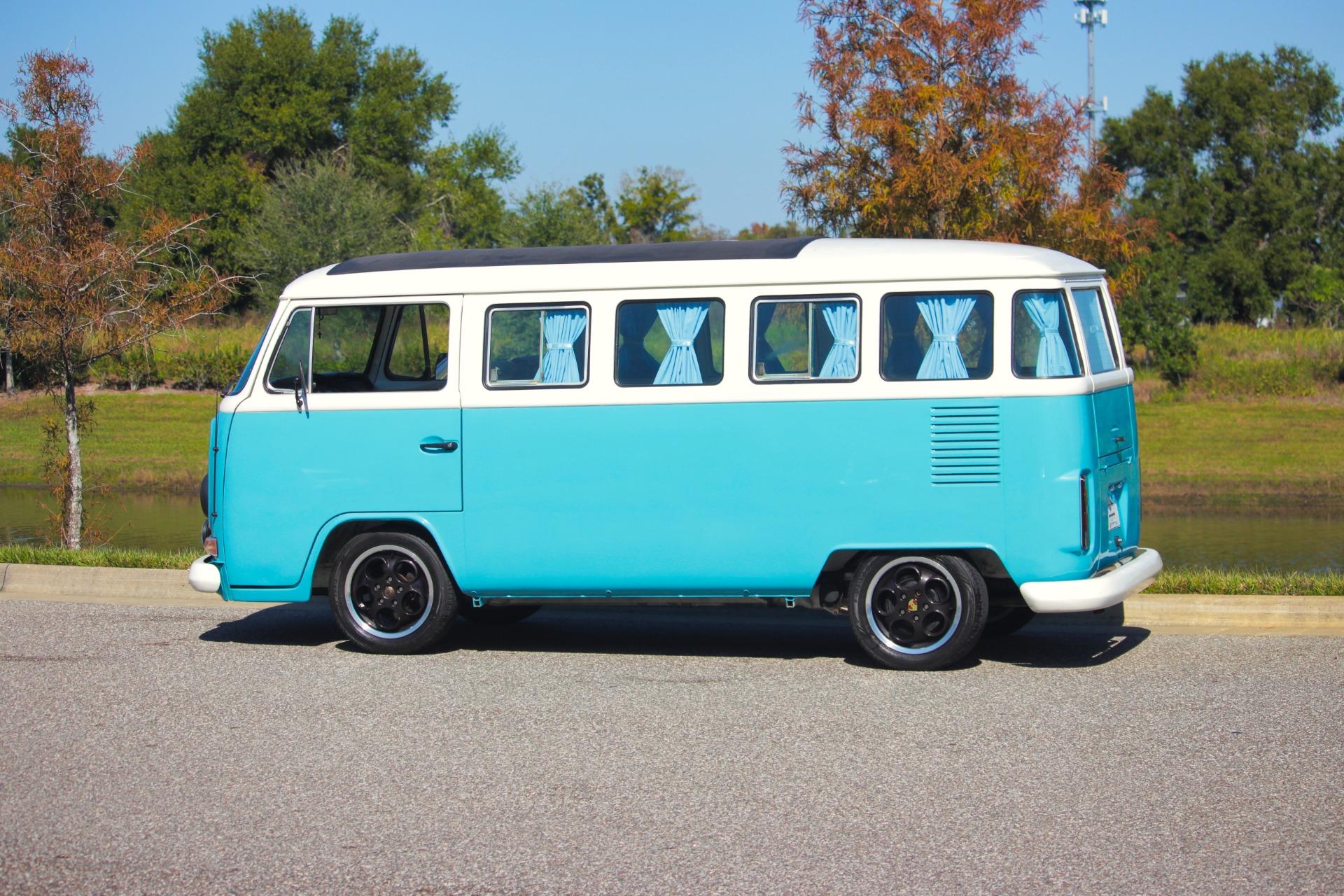 1992 Volkswagen Bus 14