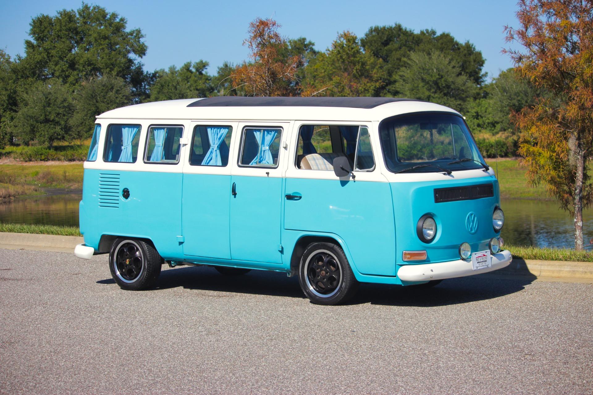 1992 Volkswagen Bus 29