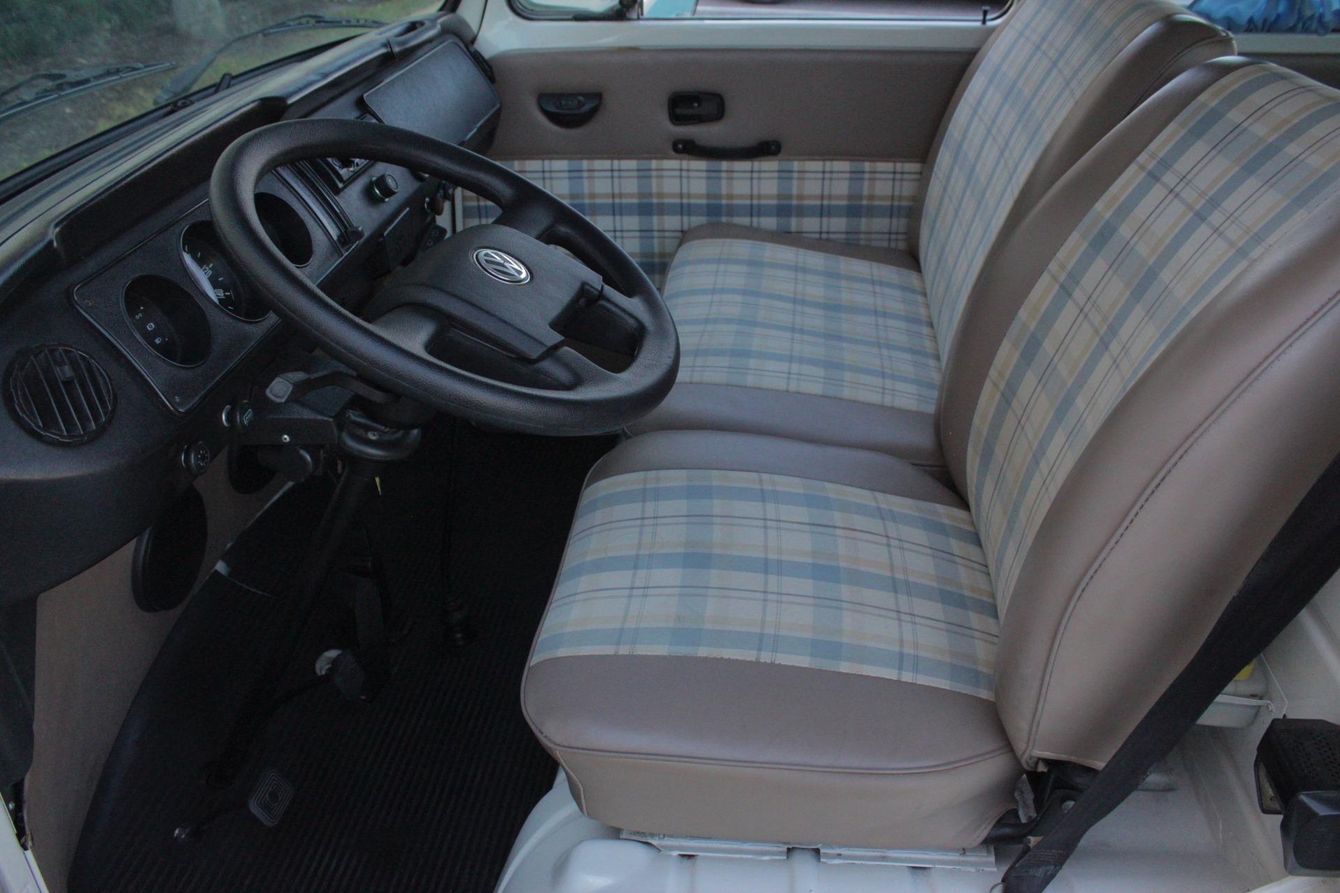 1992 Volkswagen Bus 9
