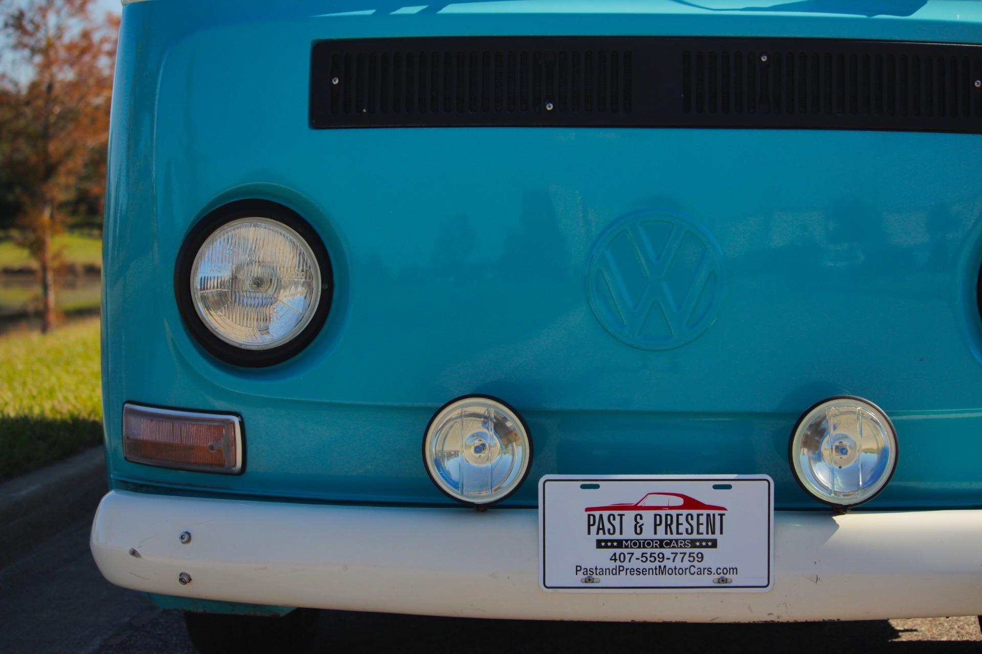 1992 Volkswagen Bus 20
