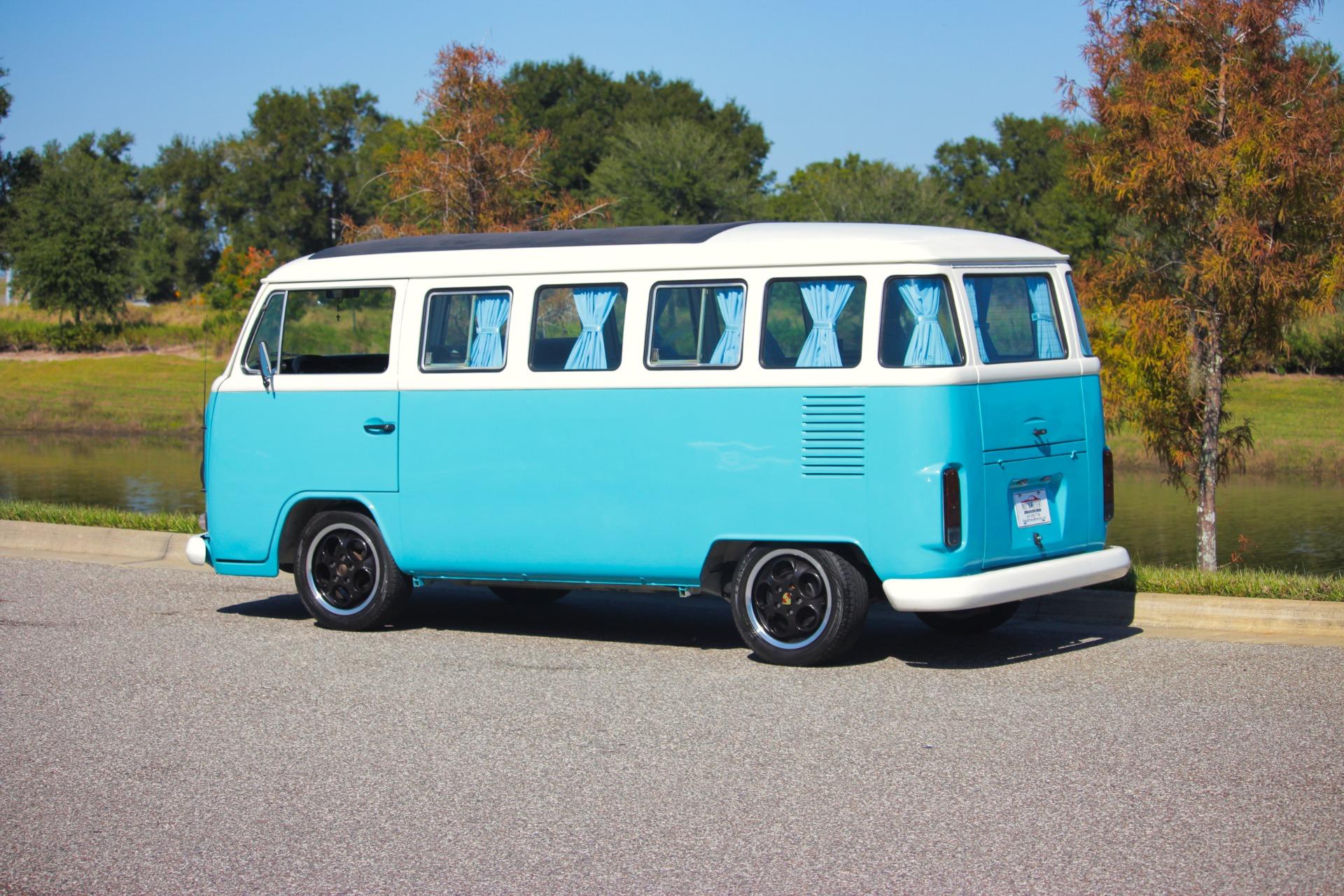 1992 Volkswagen Bus 13