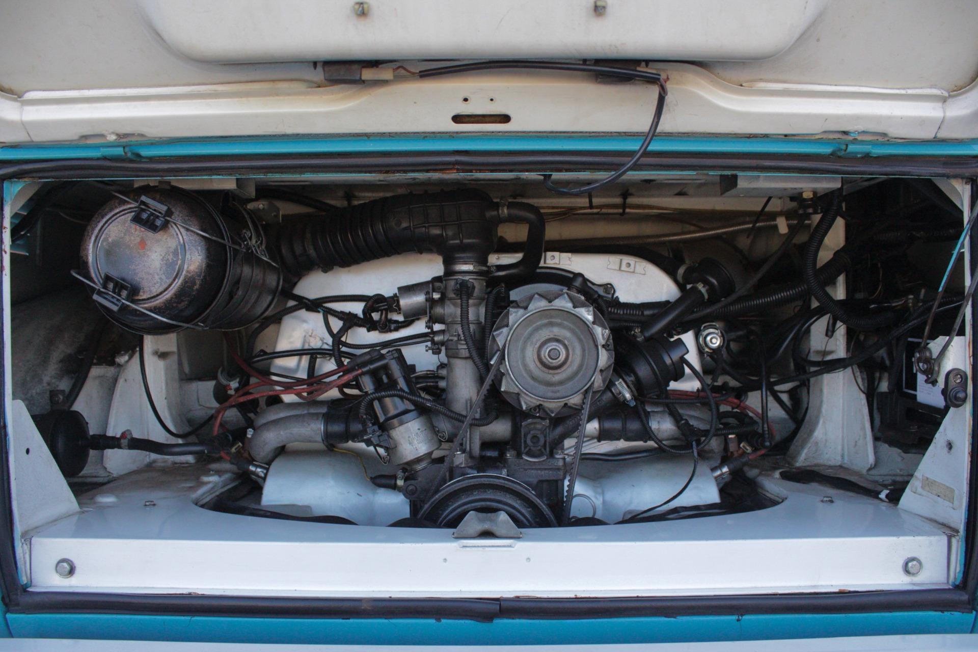 1992 Volkswagen Bus 76