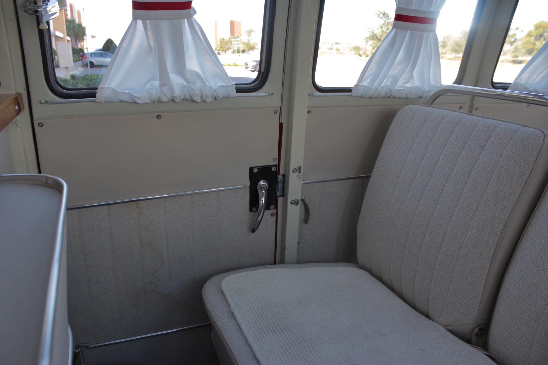 1972 Volkswagen  Bus 51