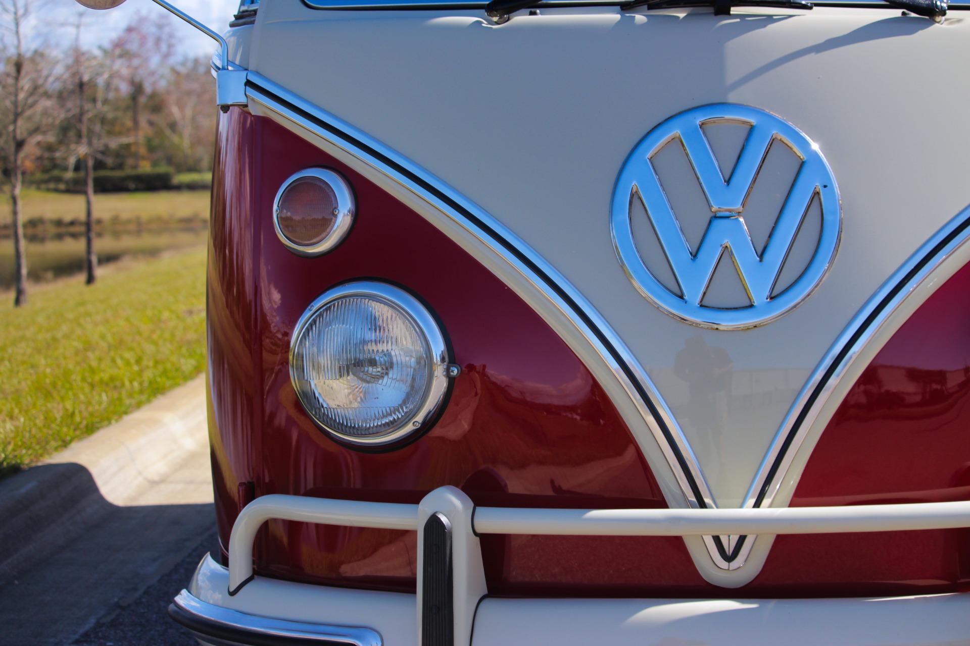 1972 Volkswagen  Bus 23