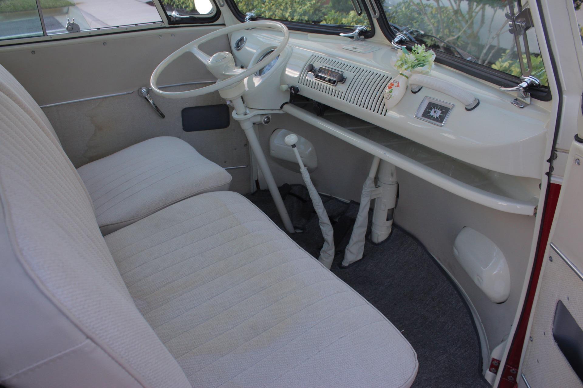 1972 Volkswagen  Bus 11