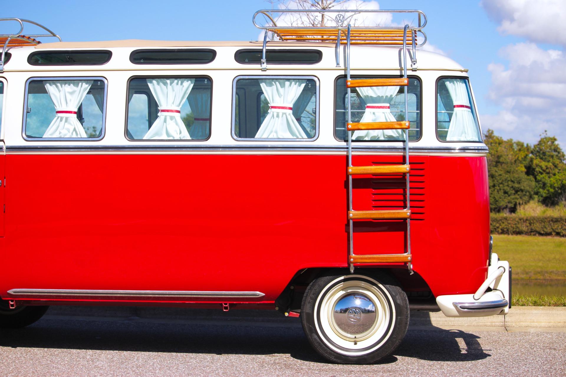 1972 Volkswagen  Bus 28