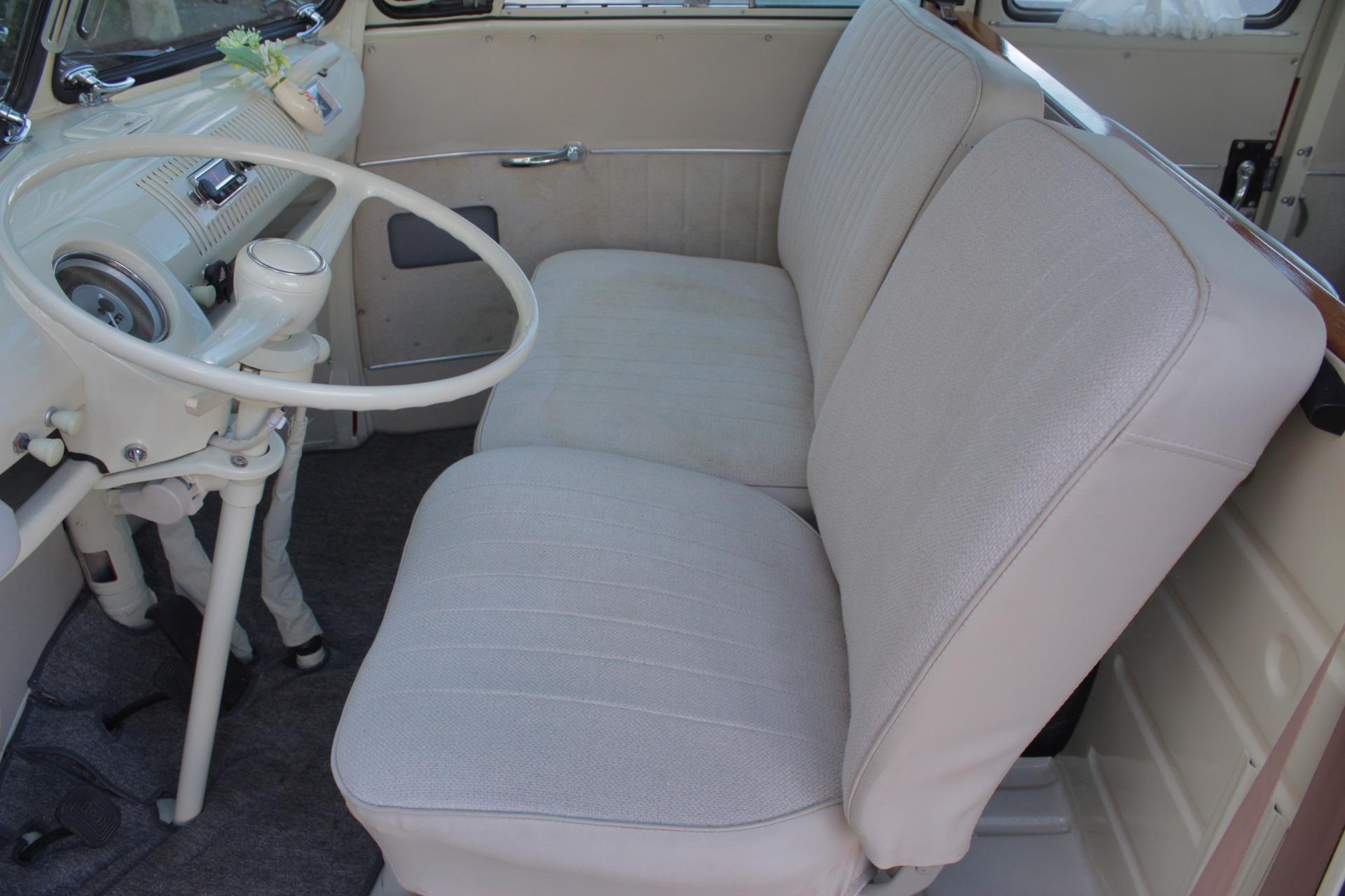 1972 Volkswagen  Bus 48