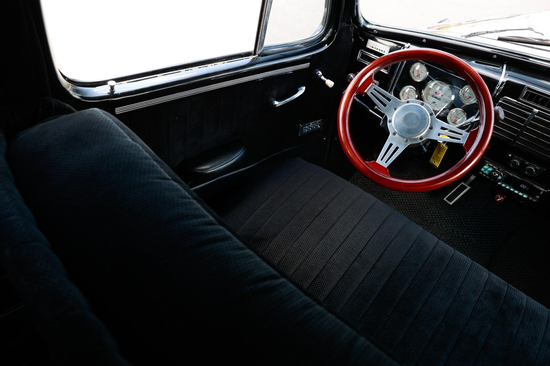 1937 Buick 8 Limo 44