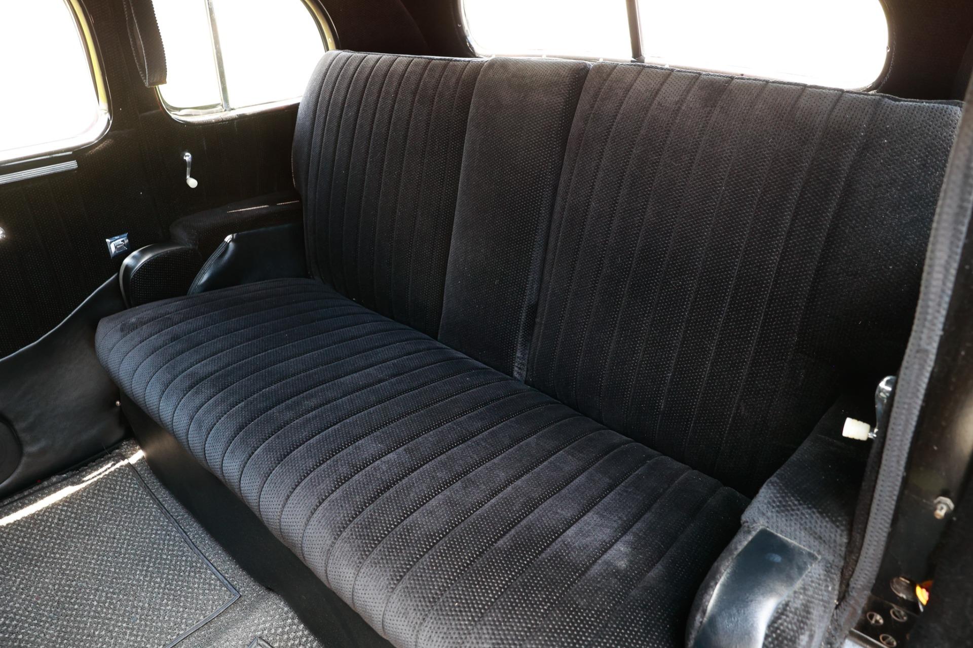 1937 Buick 8 Limo 11