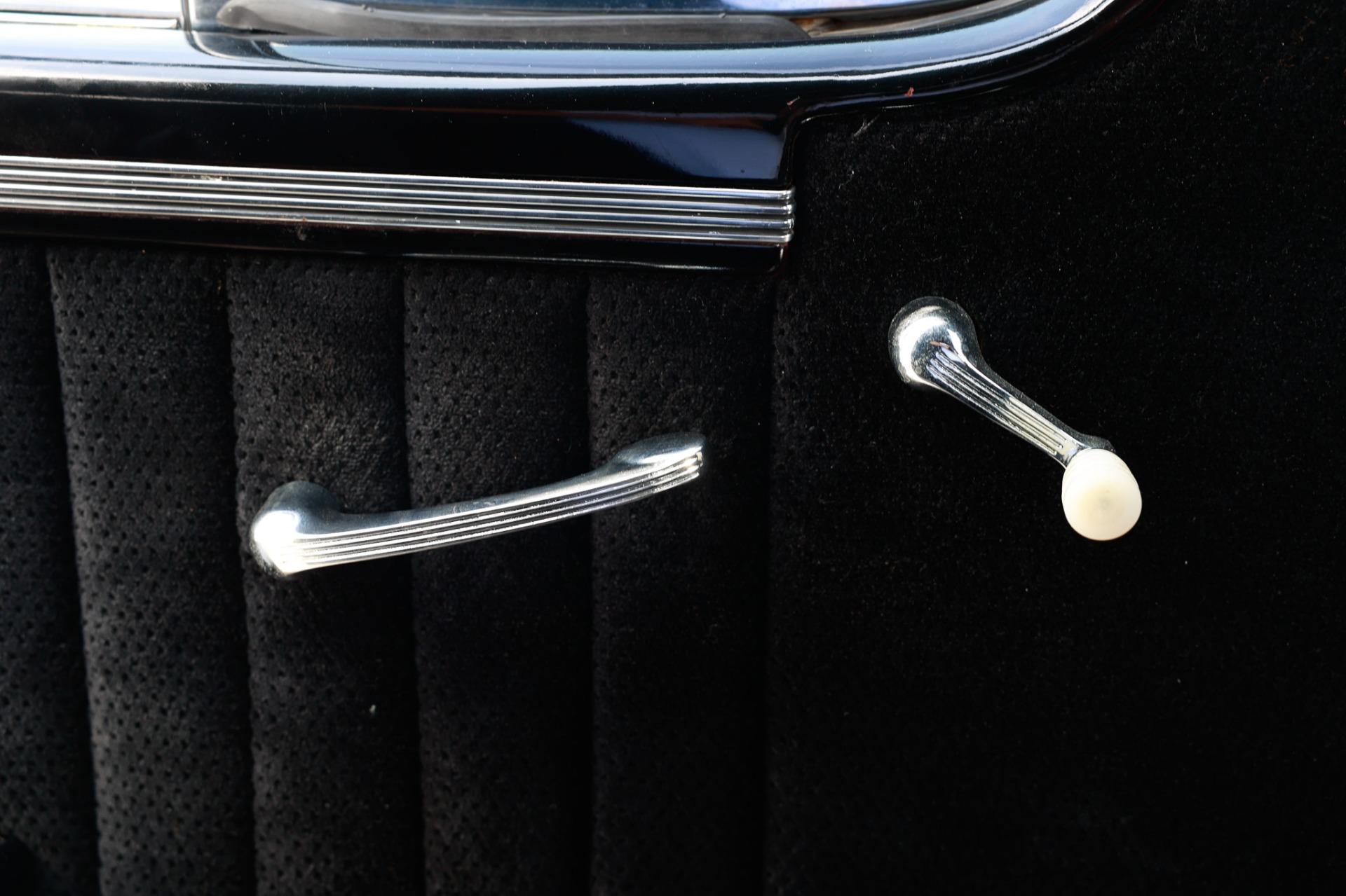 1937 Buick 8 Limo 15