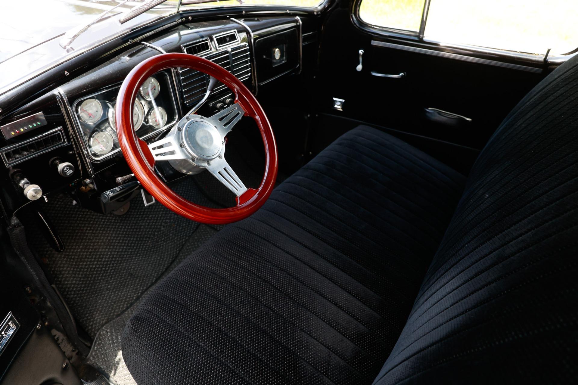1937 Buick 8 Limo 9