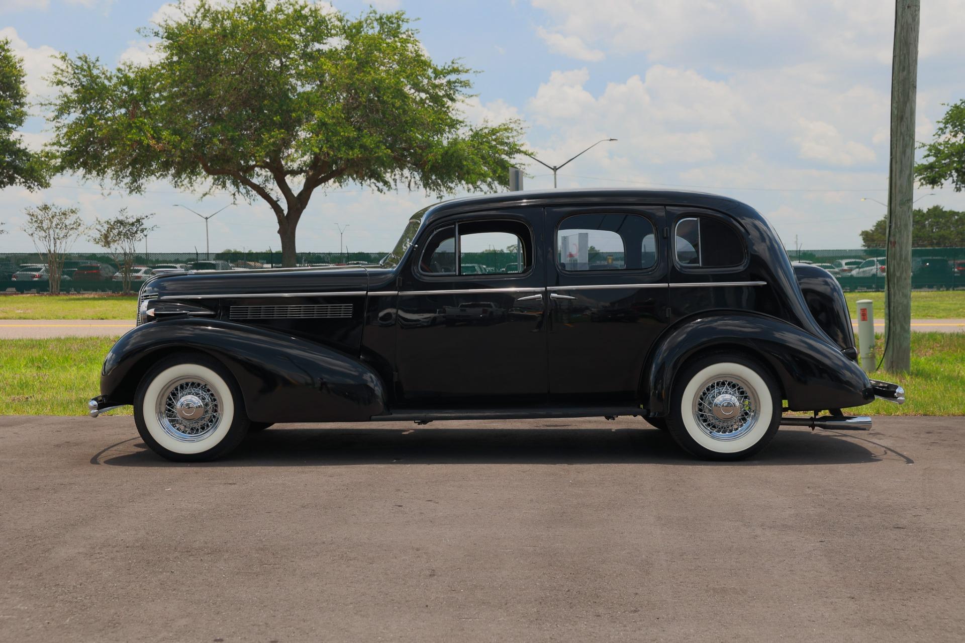 1937 Buick 8 Limo 2
