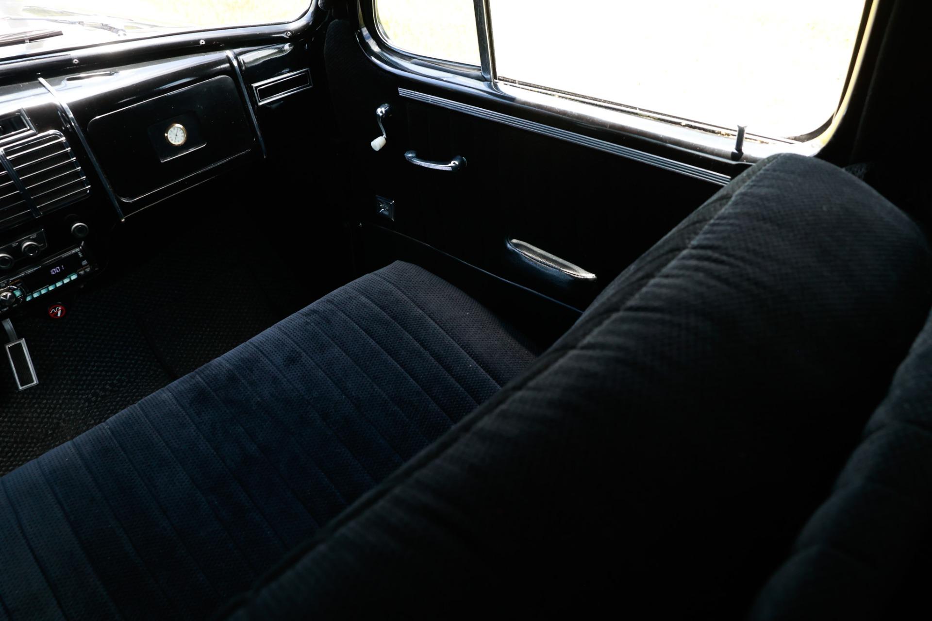 1937 Buick 8 Limo 42