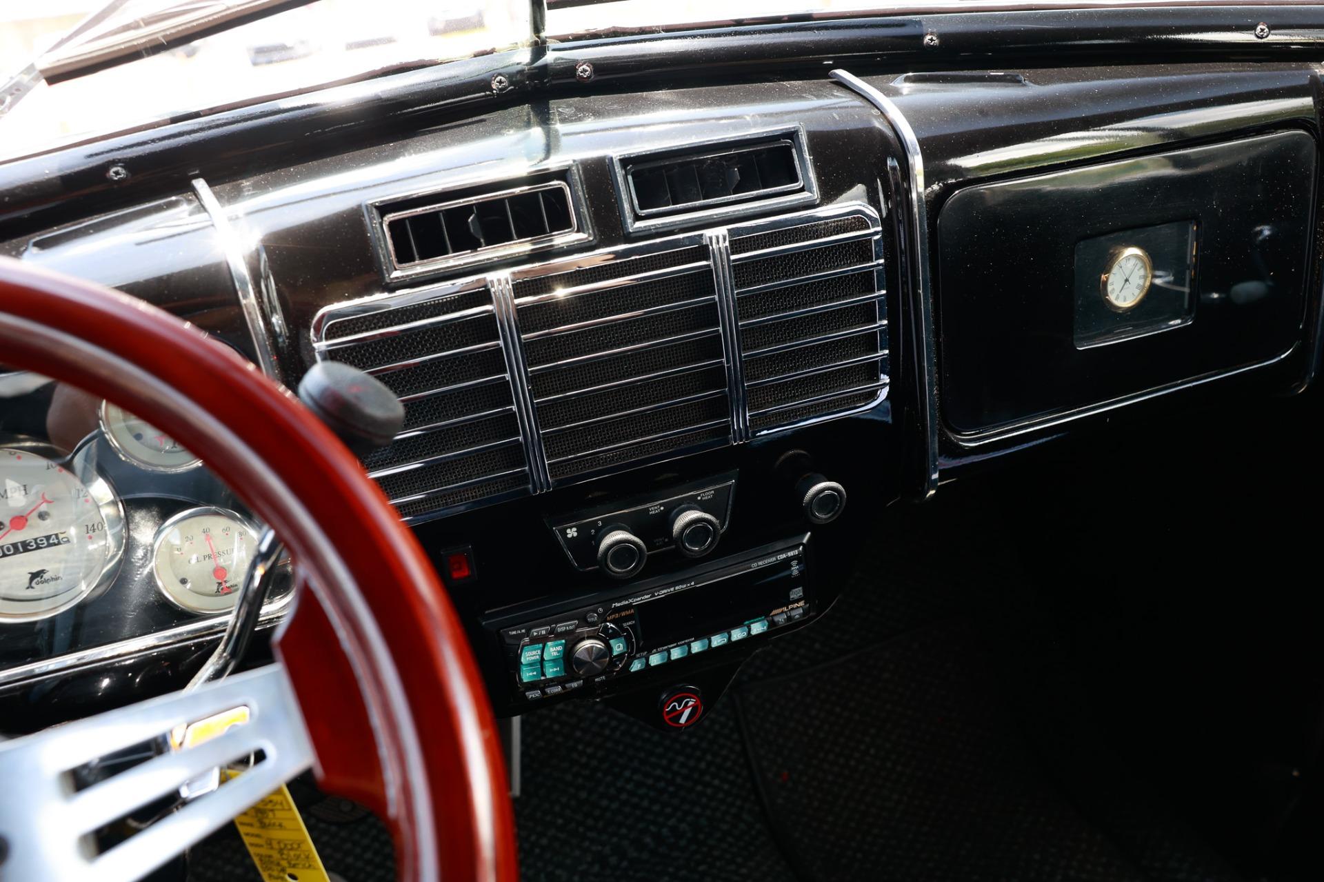 1937 Buick 8 Limo 24