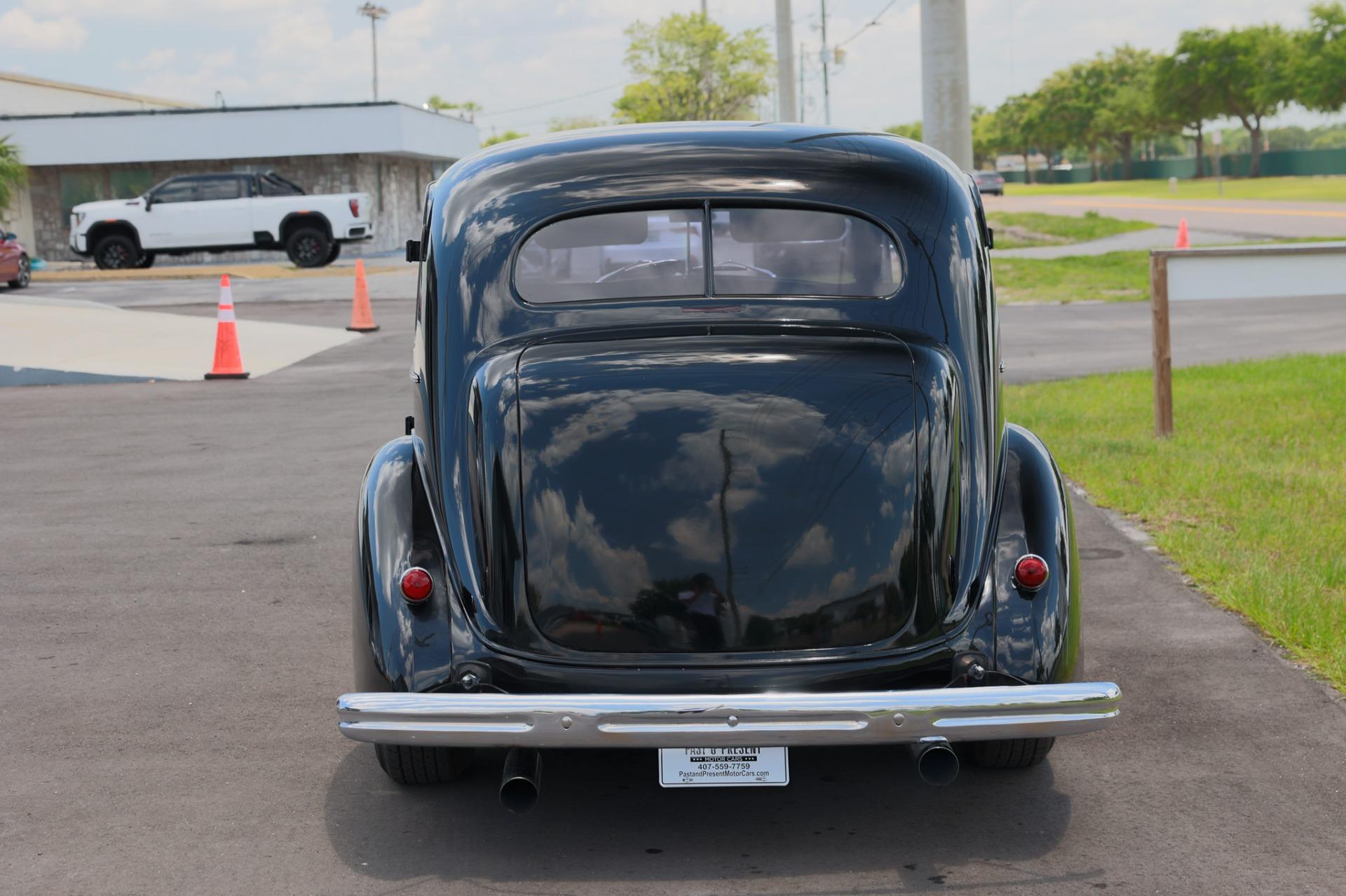 1937 Buick 8 Limo 56