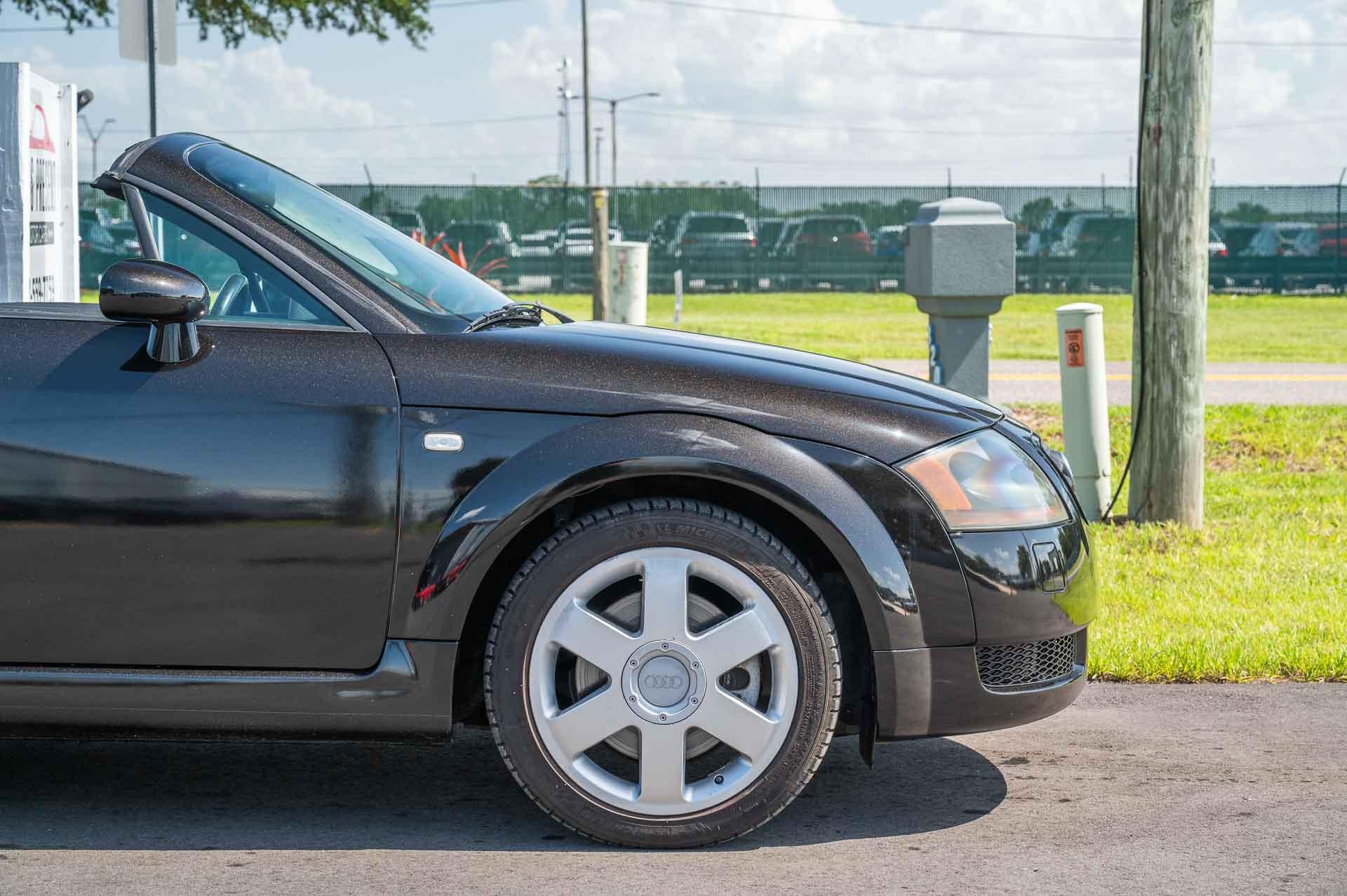 2001 Audi TT 44