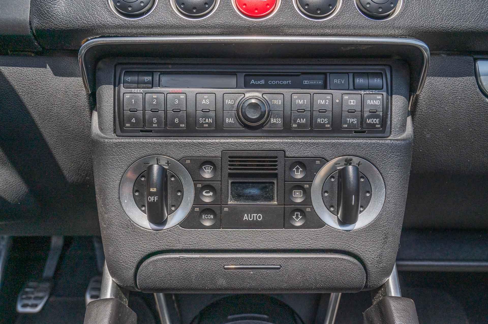 2001 Audi TT 67