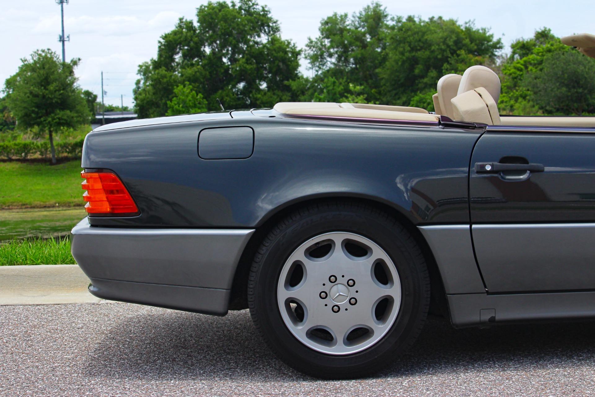 1992 Mercedes-Benz 500 SL 52