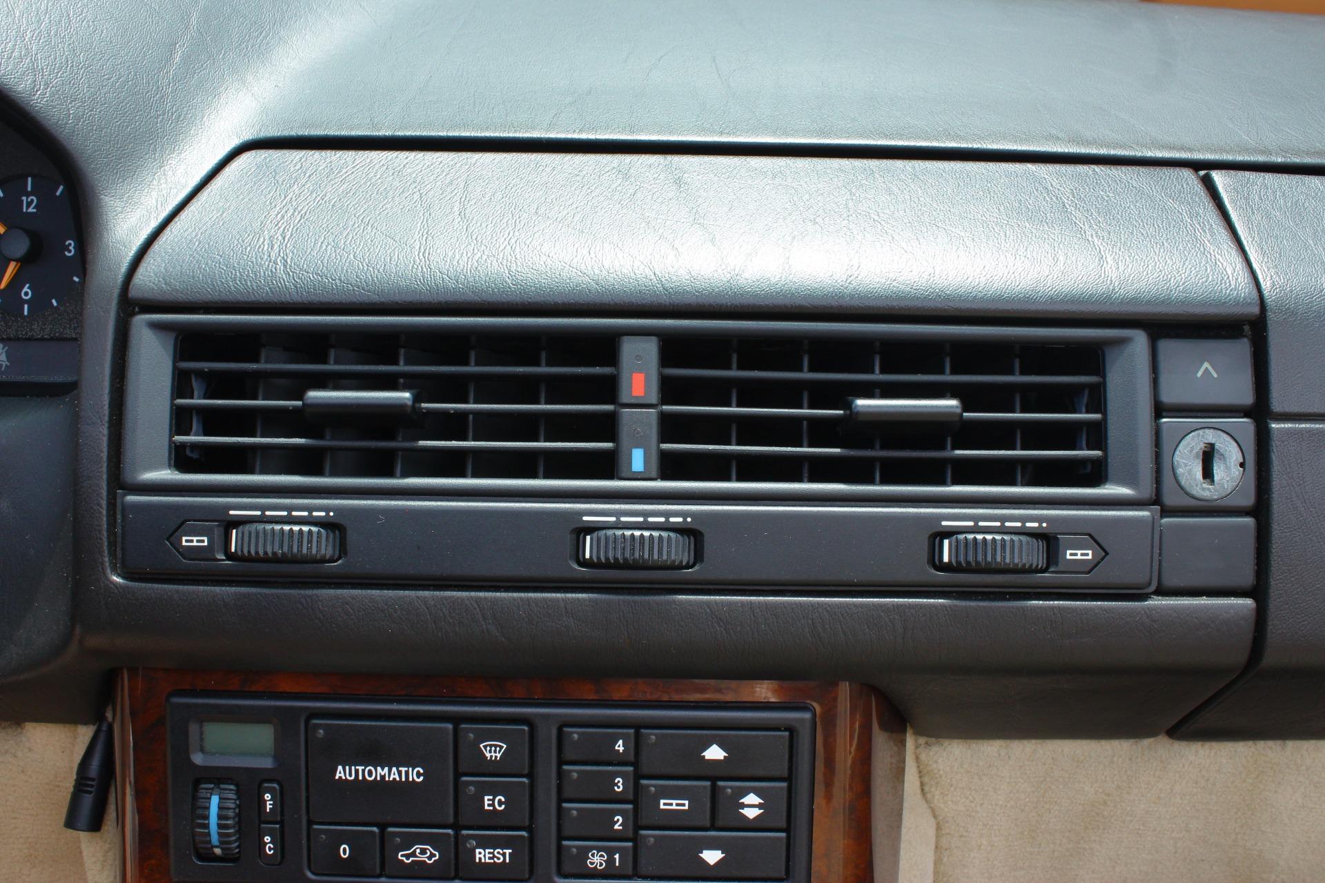 1992 Mercedes-Benz 500 SL 78