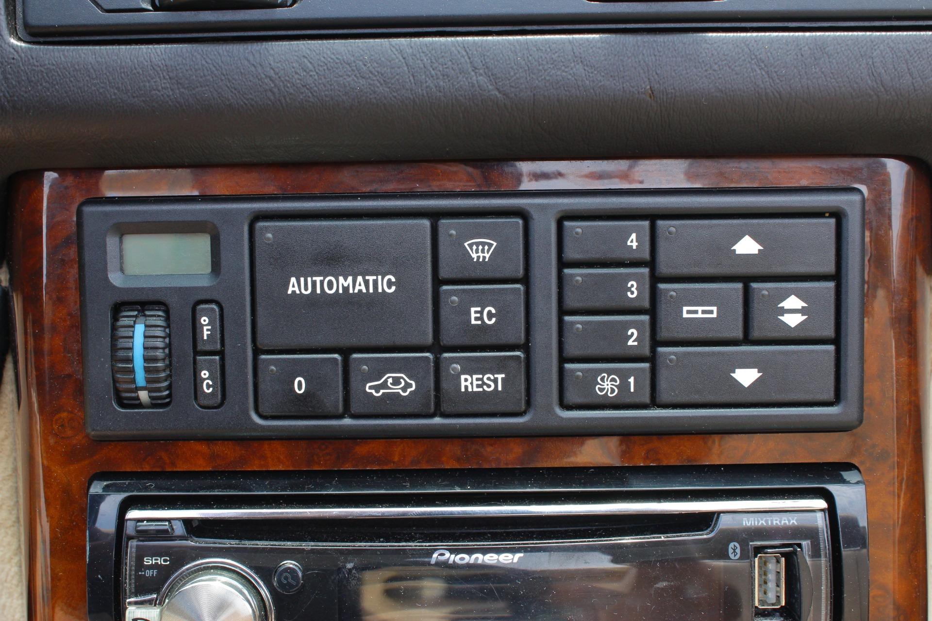 1992 Mercedes-Benz 500 SL 79