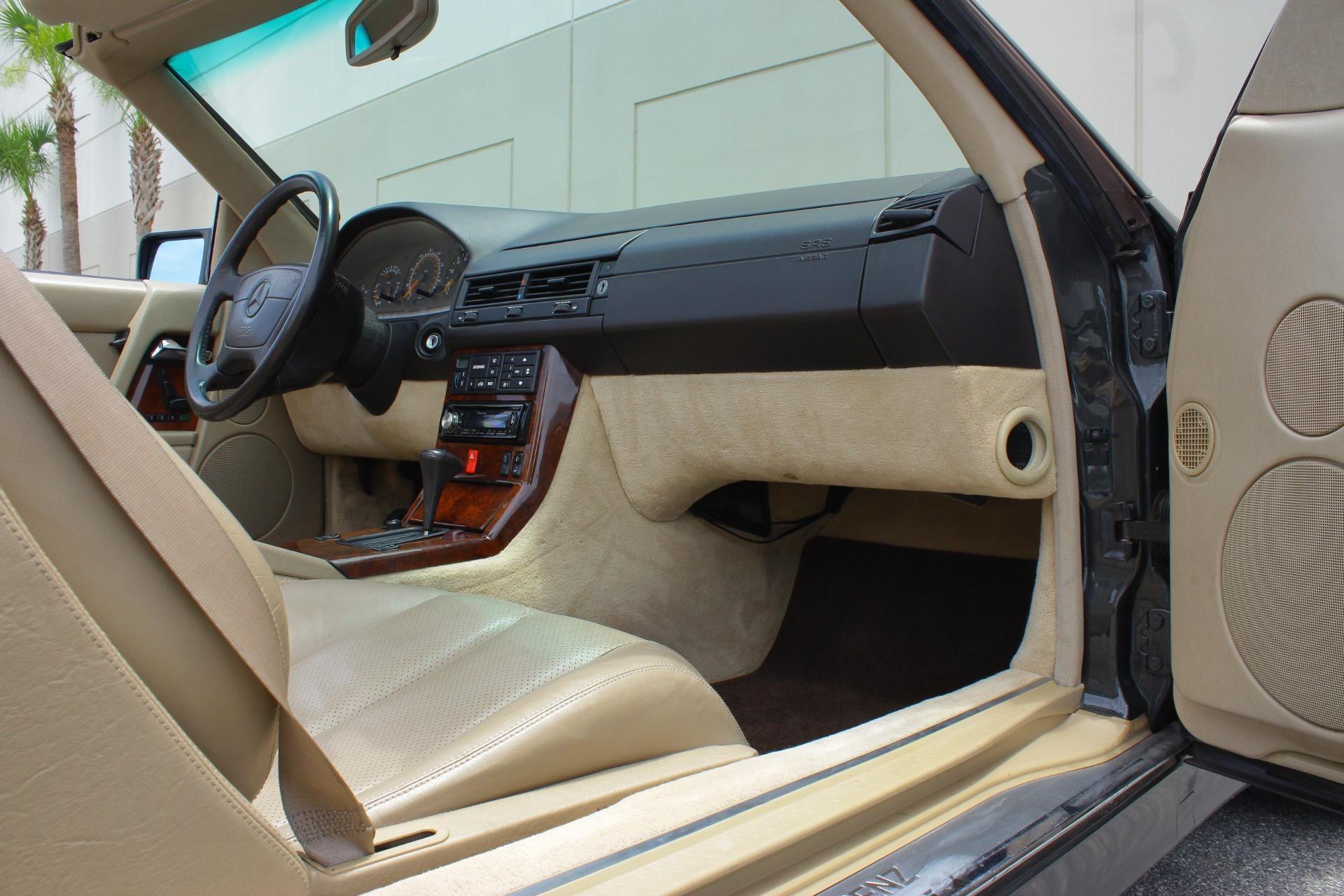 1992 Mercedes-Benz 500 SL 71