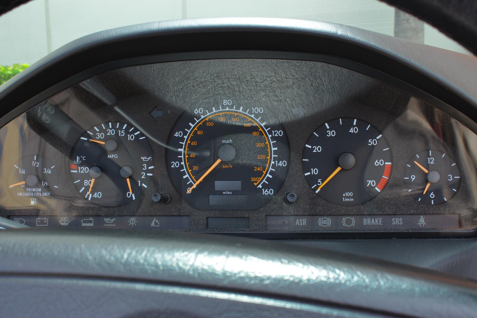 1992 Mercedes-Benz 500 SL 82
