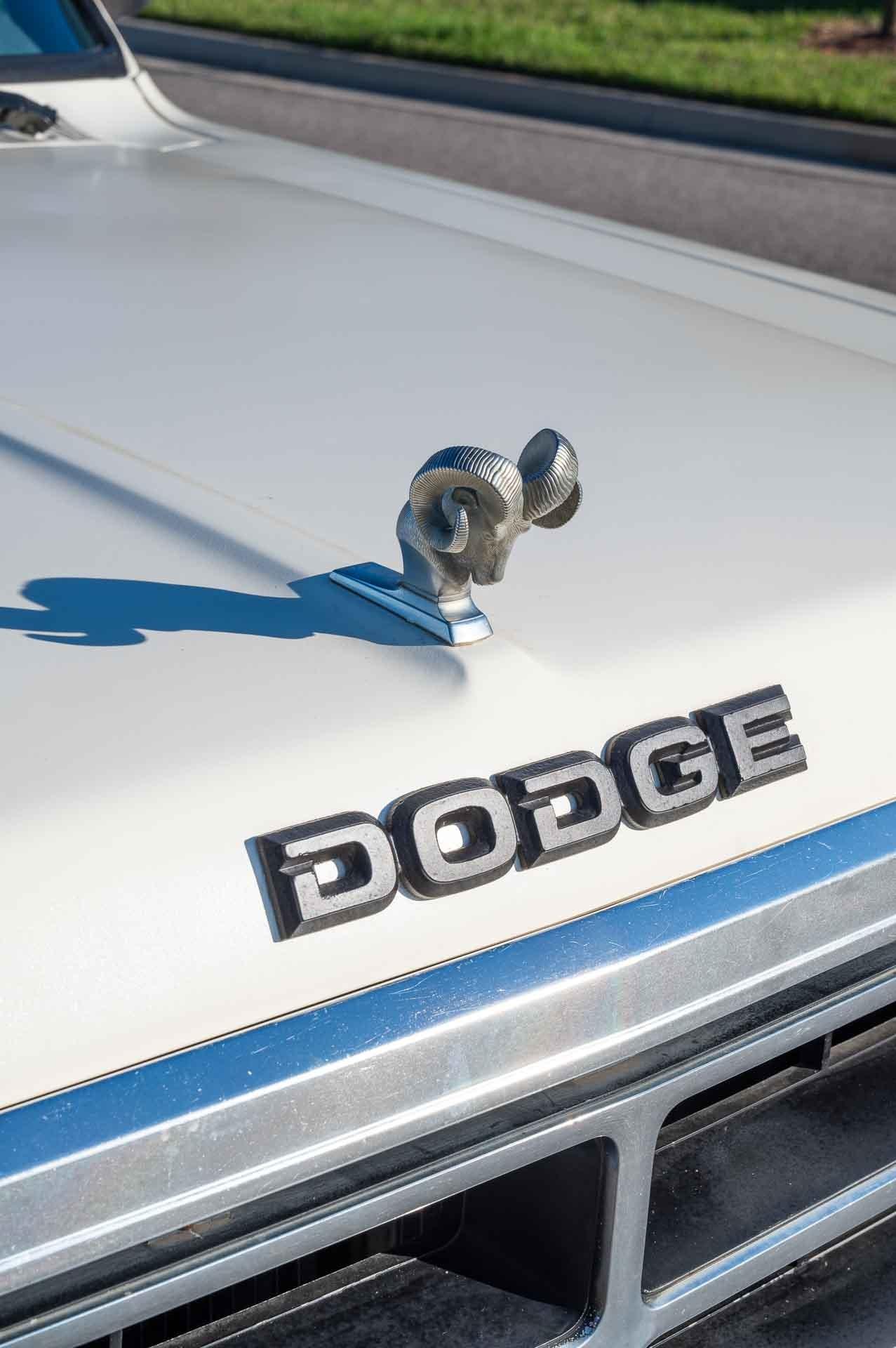 1990 Dodge Ramcharger 23