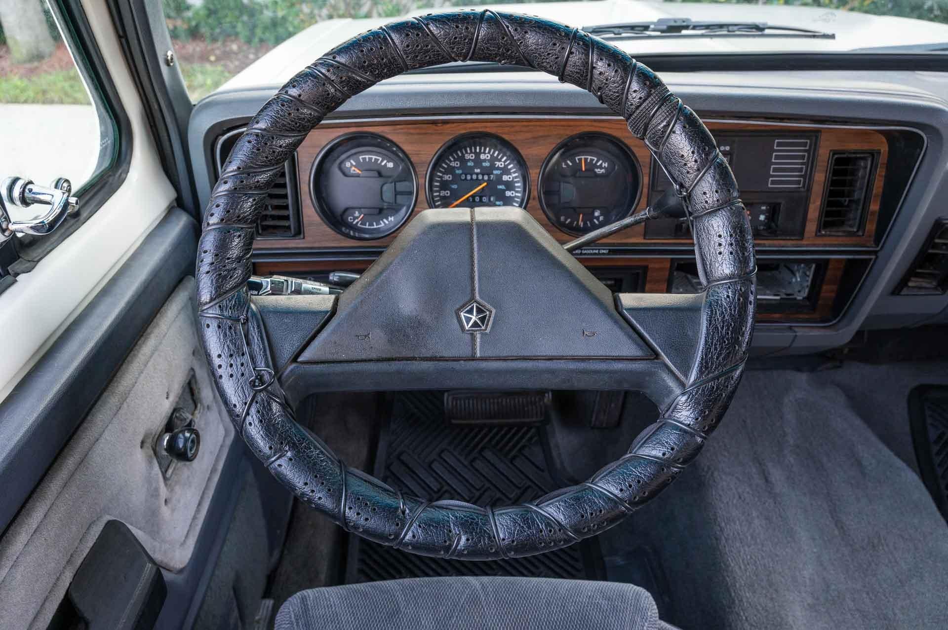 1990 Dodge Ramcharger 84