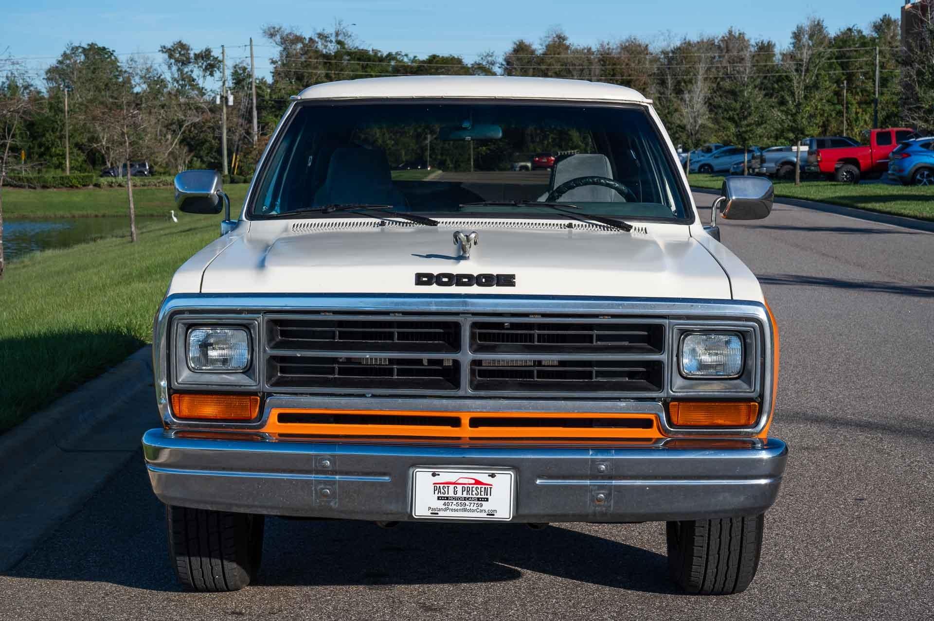 1990 Dodge Ramcharger 110