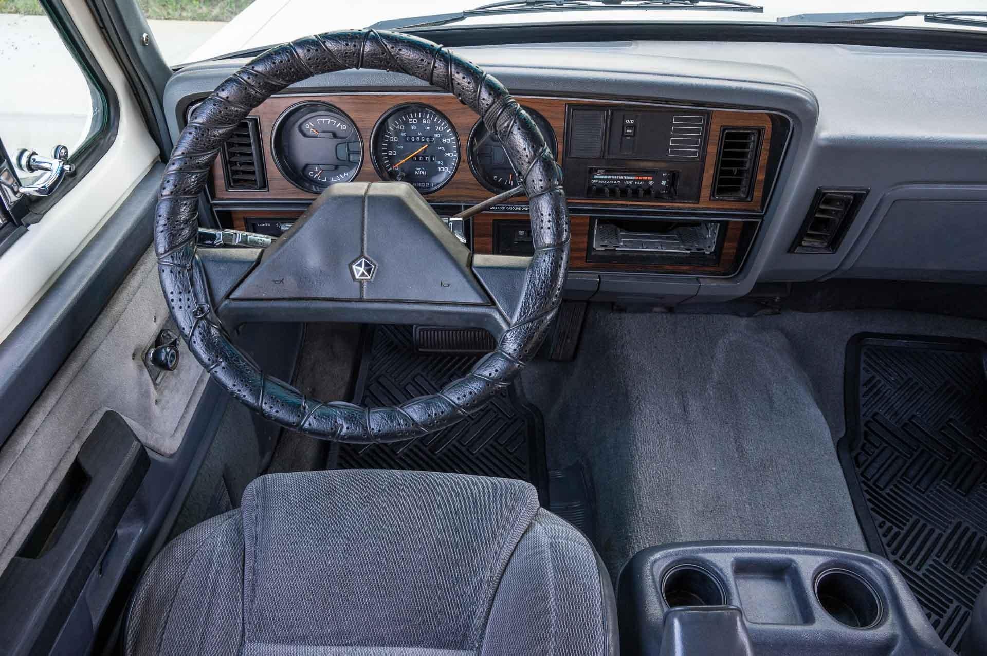 1990 Dodge Ramcharger 83