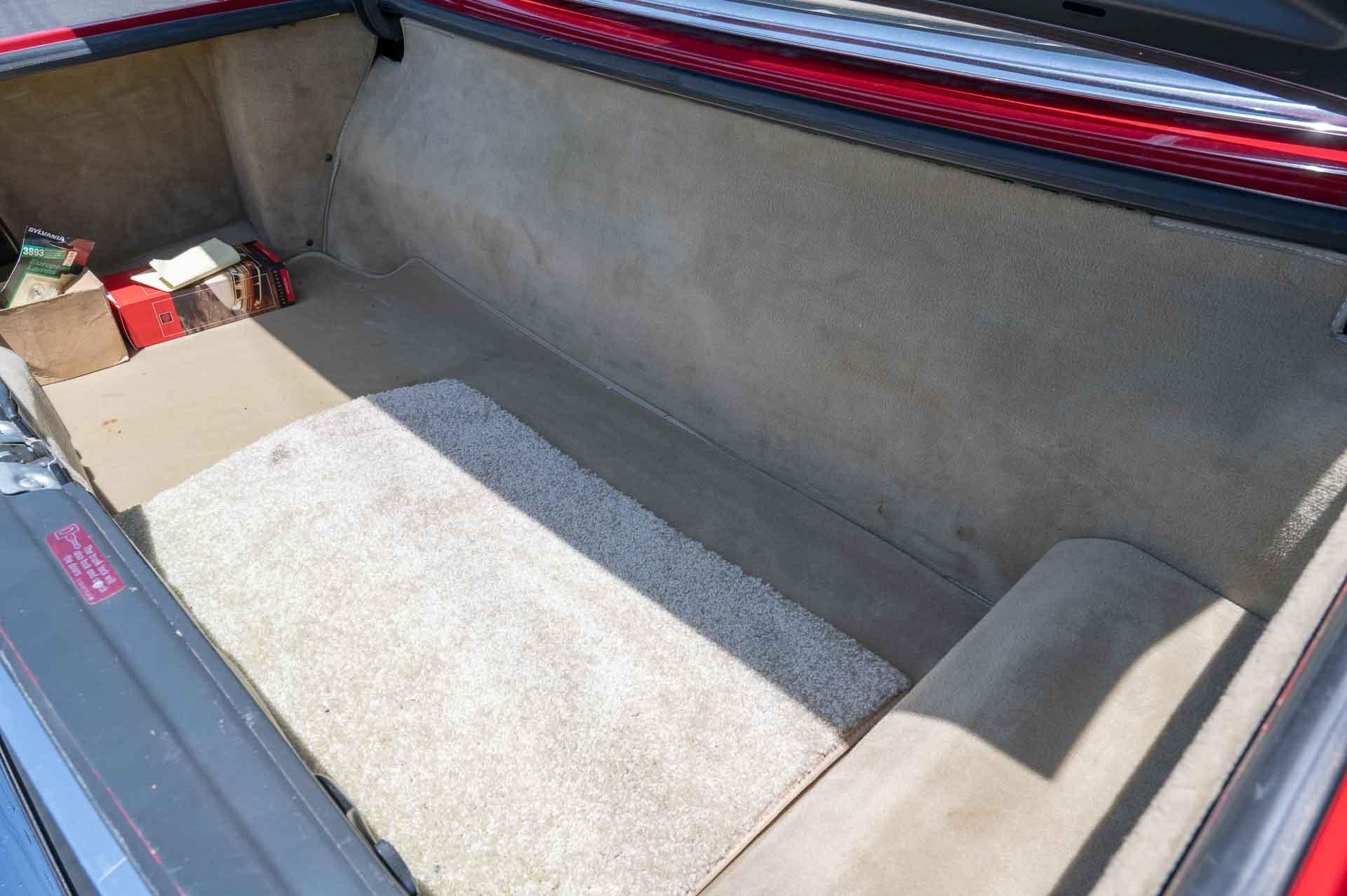 1987 Mercedes SL560 66