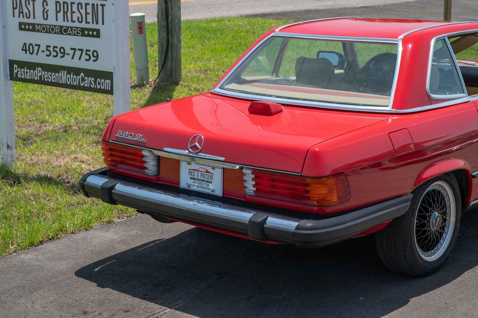 1987 Mercedes SL560 29