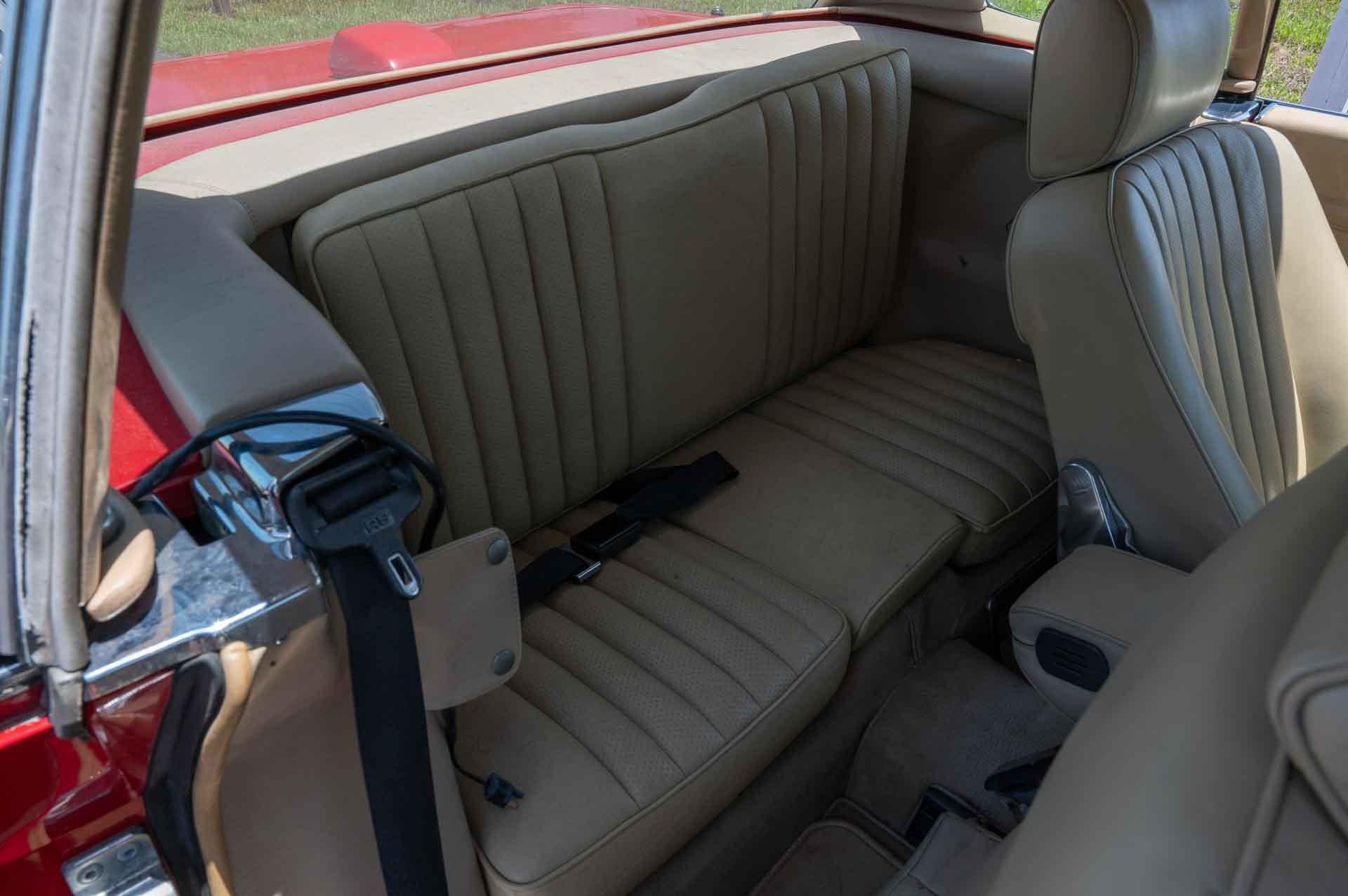 1987 Mercedes SL560 40