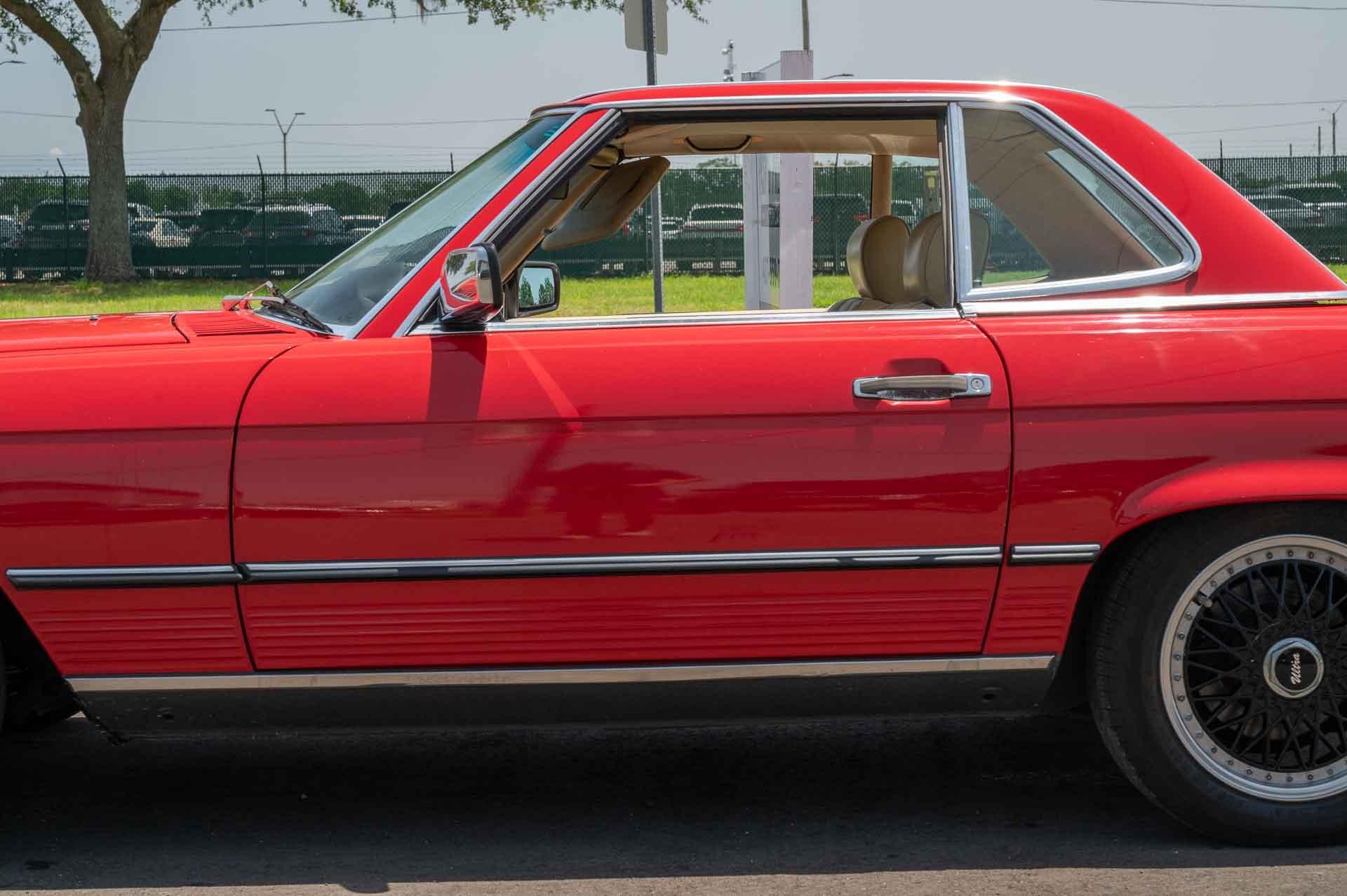 1987 Mercedes SL560 18