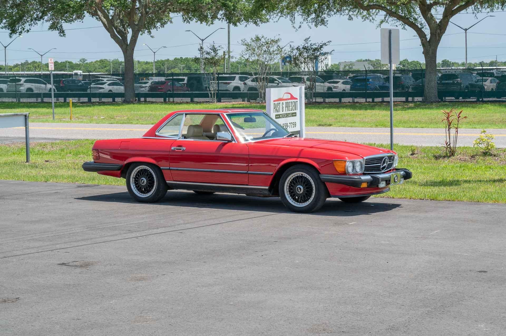1987 Mercedes SL560 23