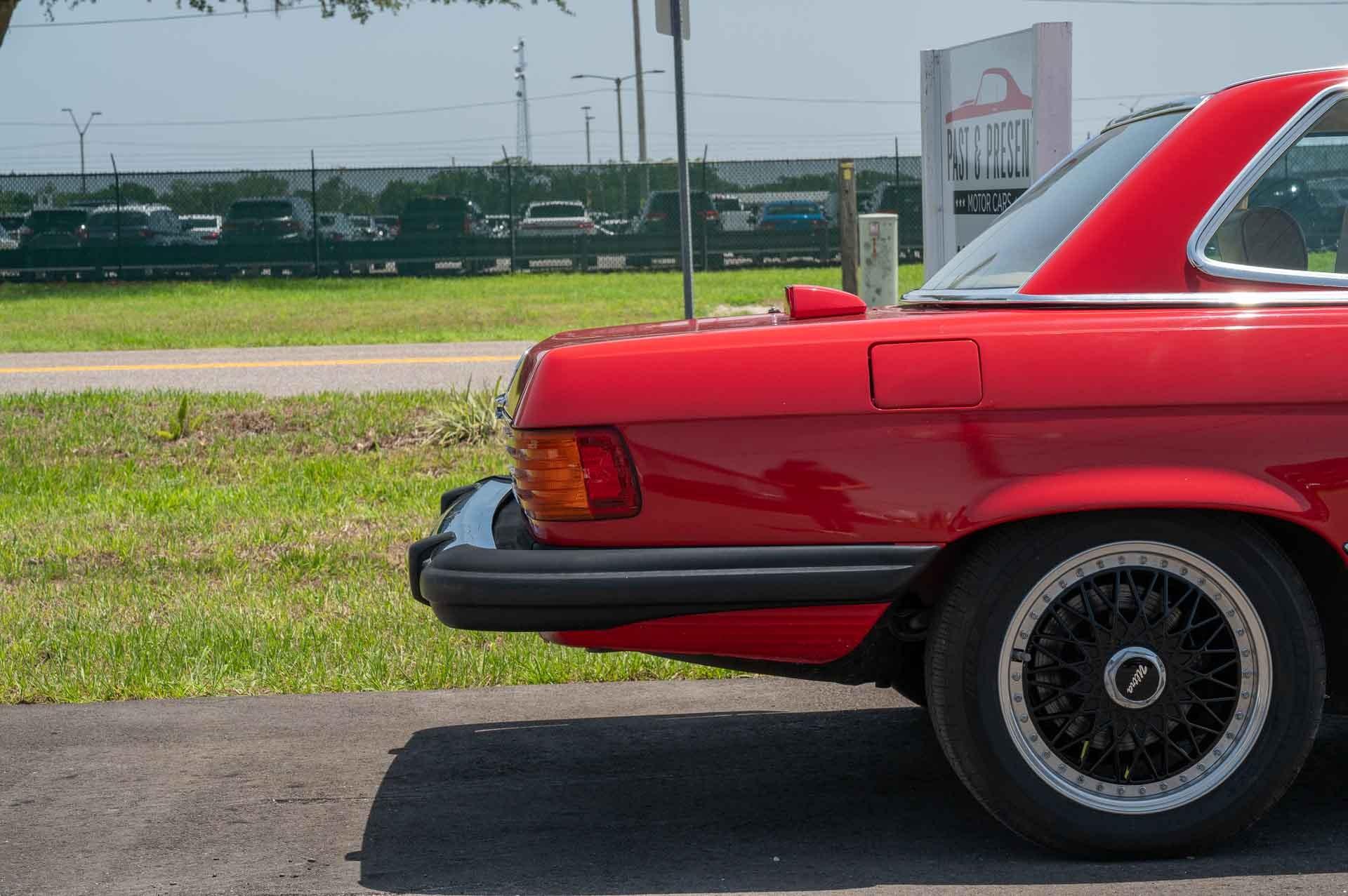 1987 Mercedes SL560 28