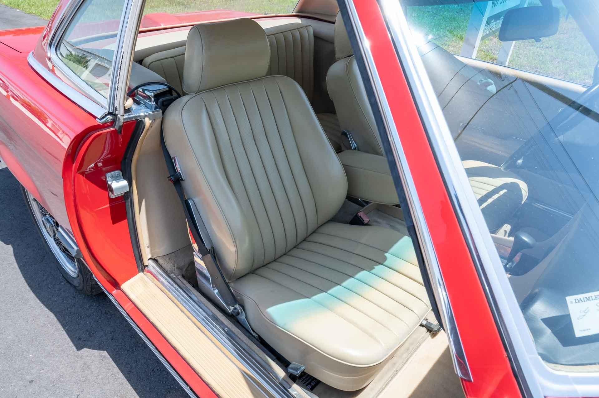 1987 Mercedes SL560 12