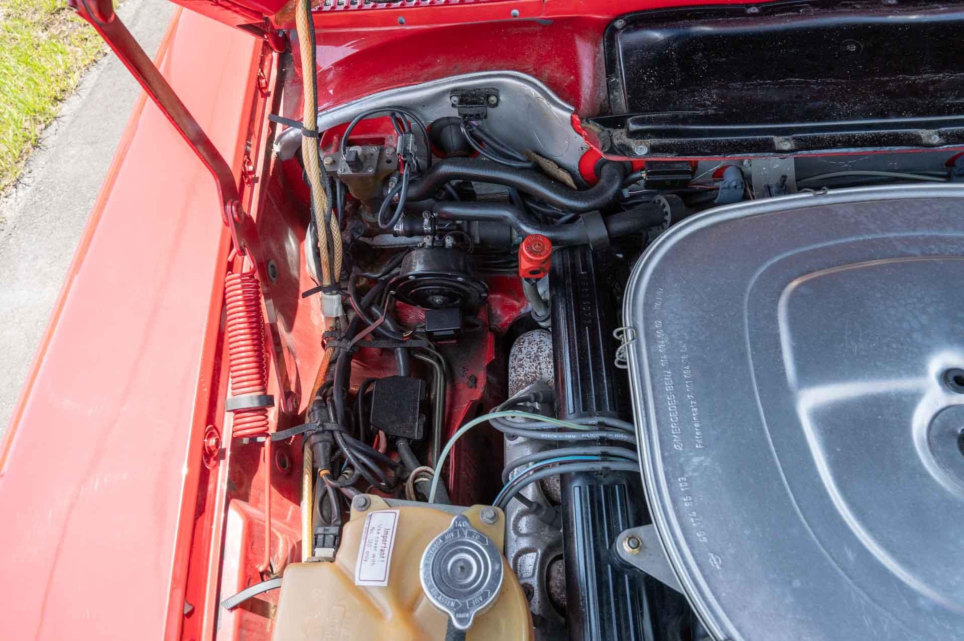1987 Mercedes SL560 54