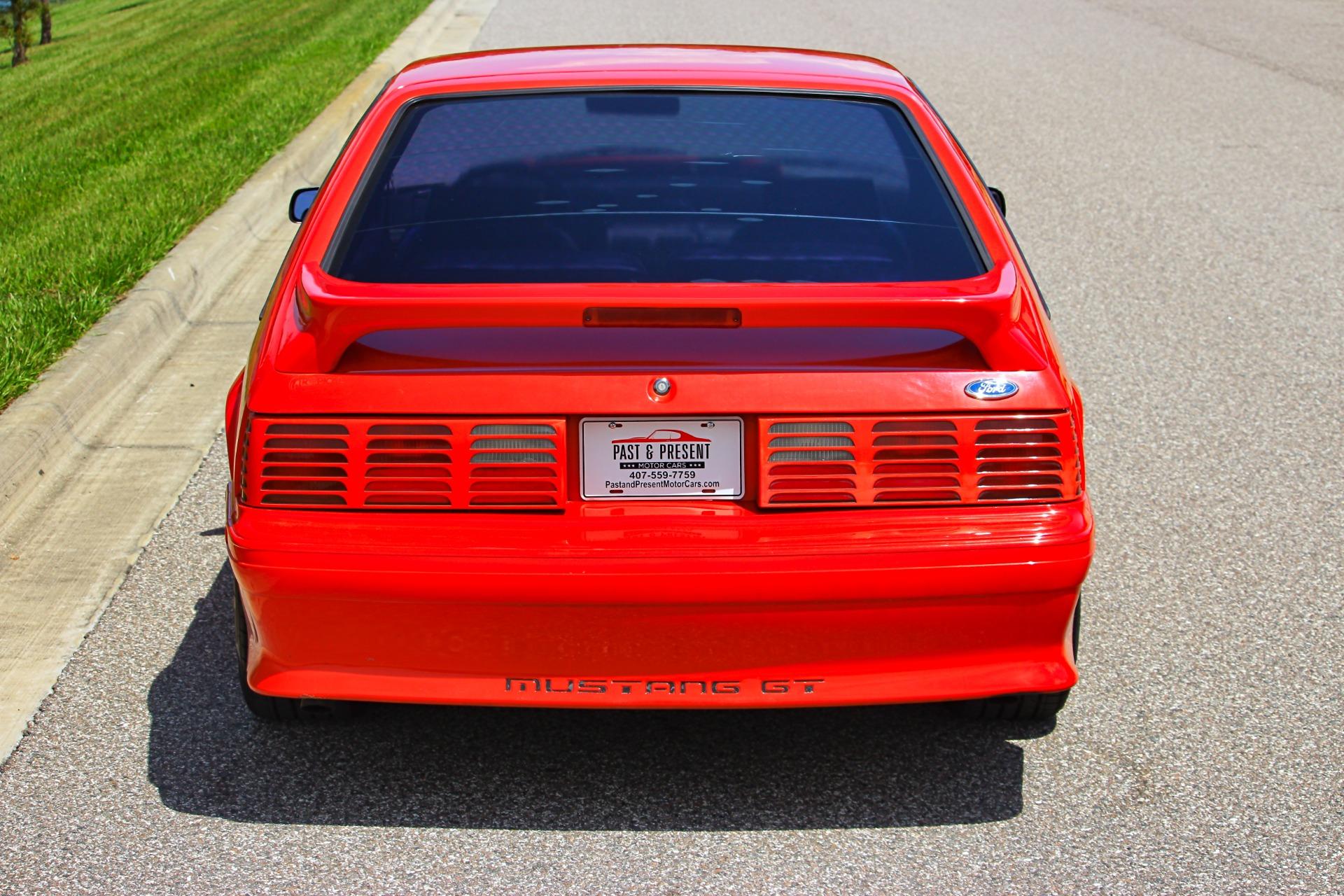 1993 Ford Mustang GT 4