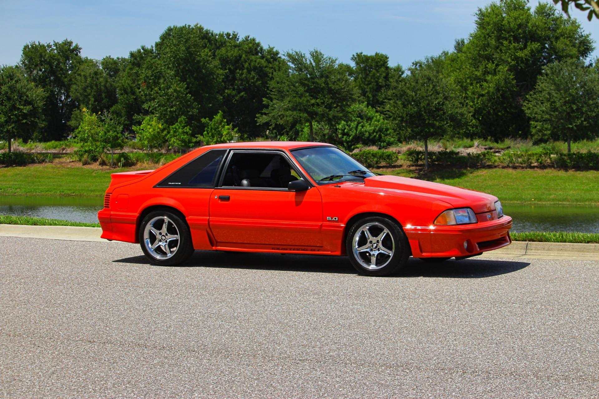 1993 Ford Mustang GT 33