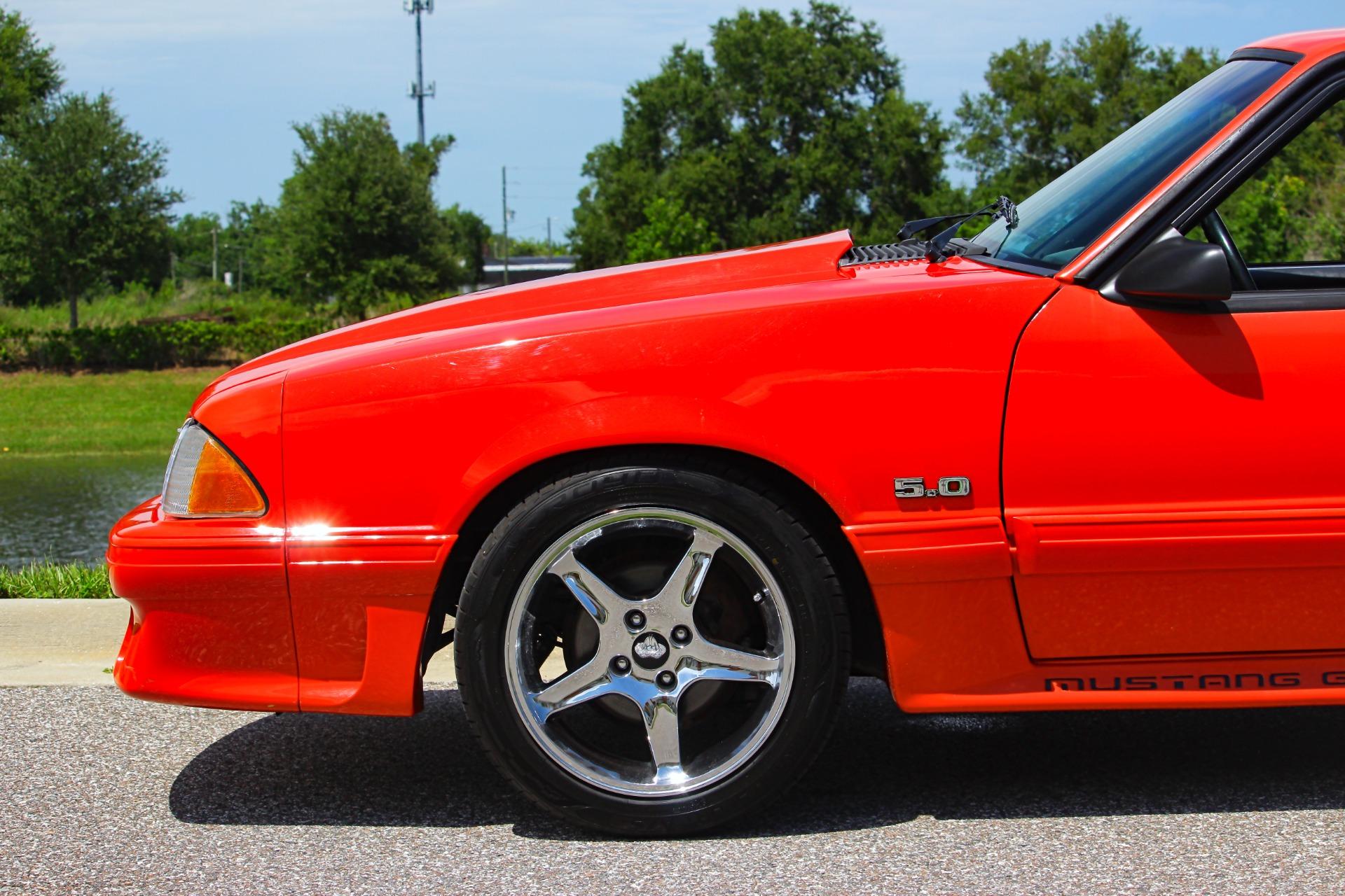 1993 Ford Mustang GT 23