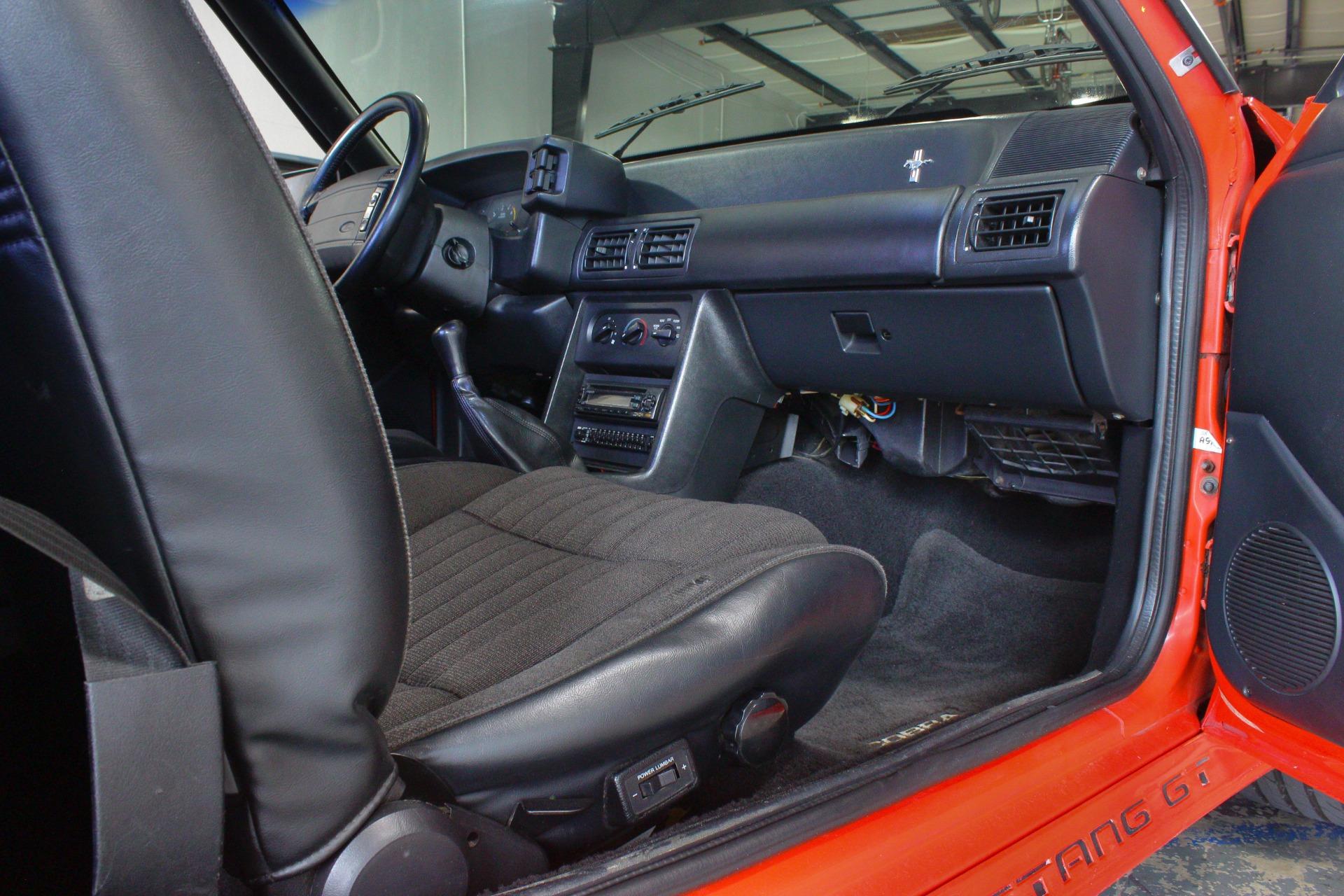 1993 Ford Mustang GT 73