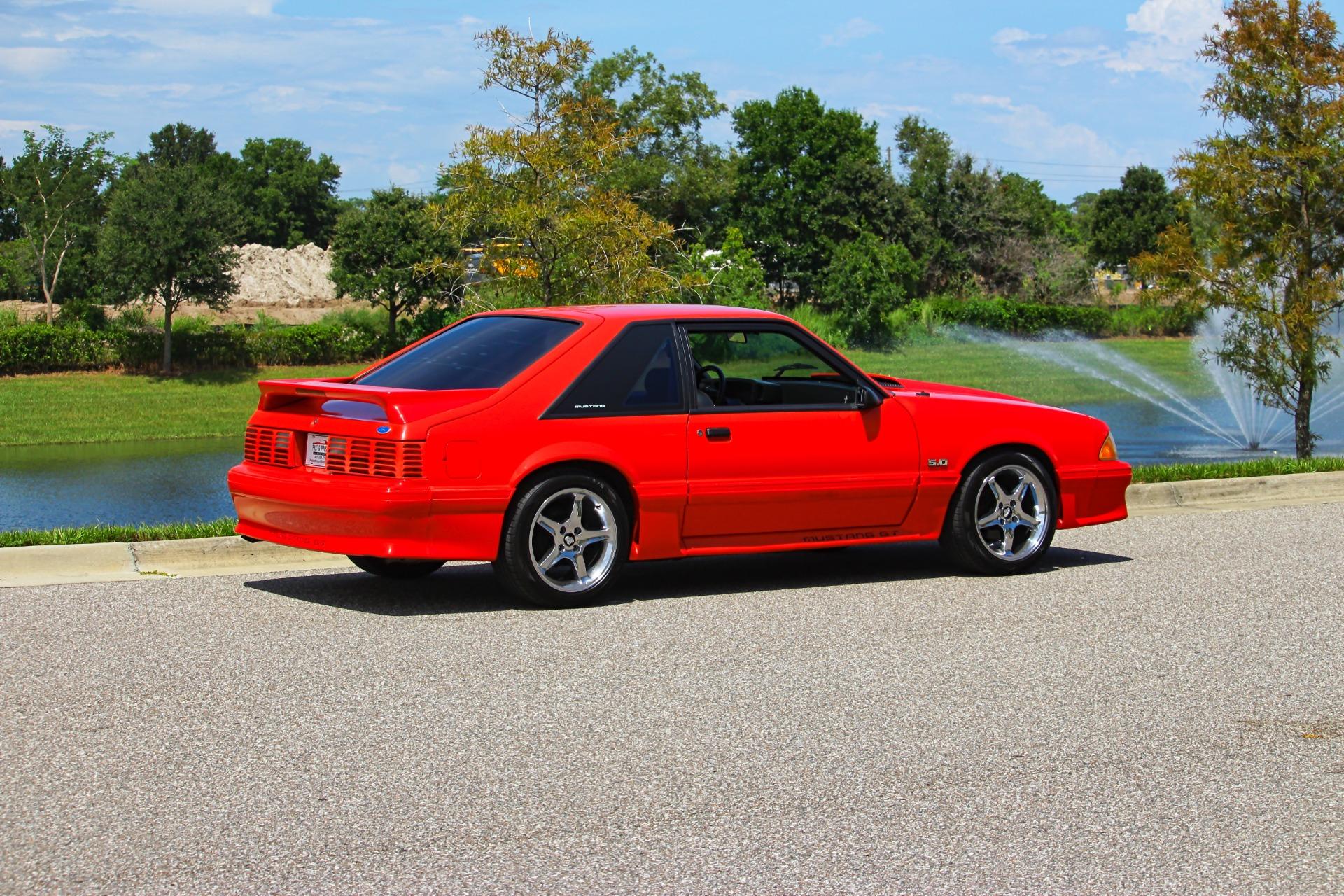 1993 Ford Mustang GT 32