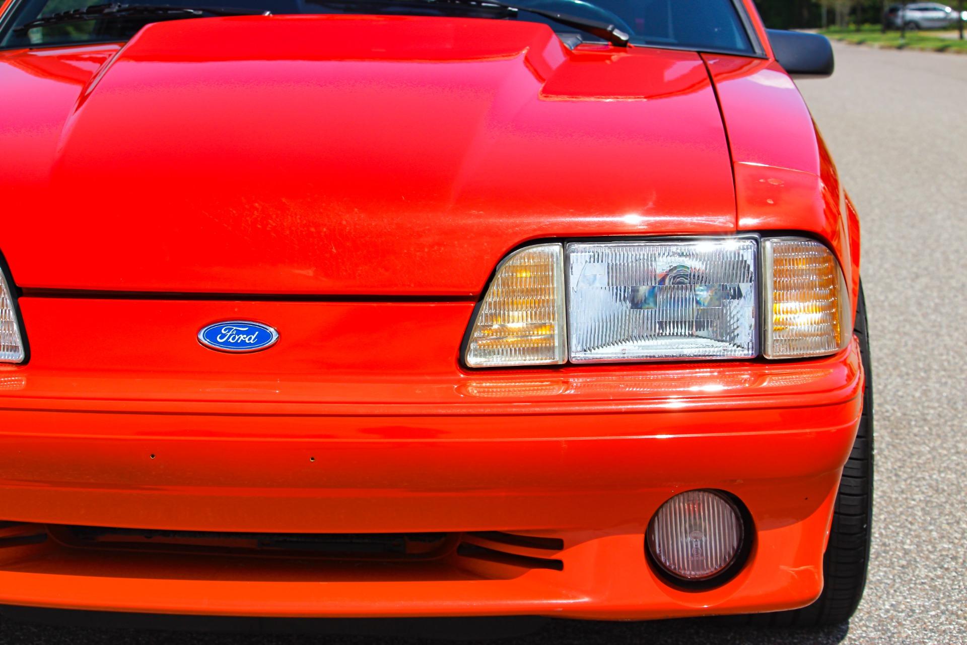 1993 Ford Mustang GT 26
