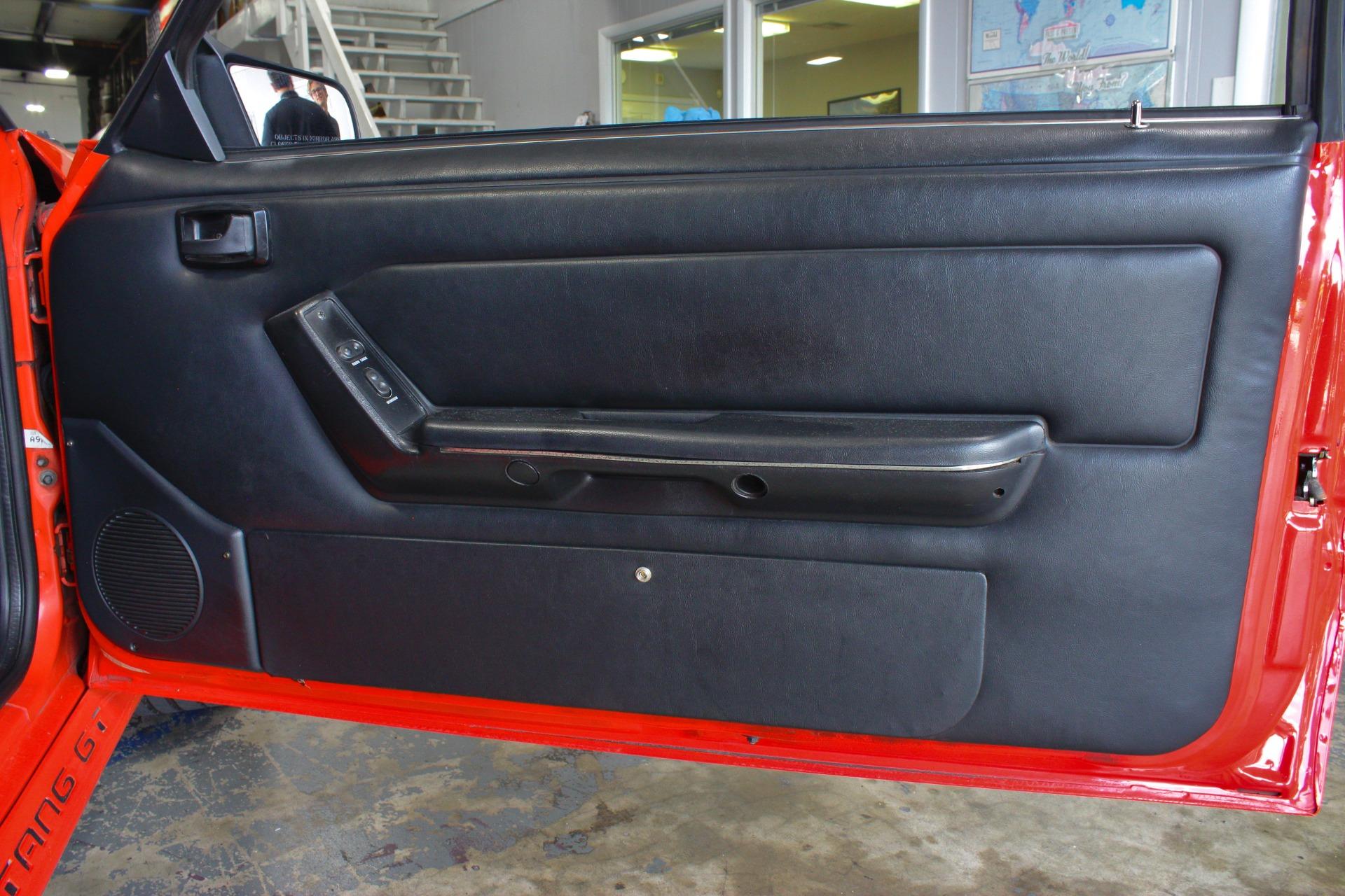 1993 Ford Mustang GT 70